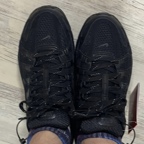 Nike P-6000 PRM Triple Black 착용 스타일