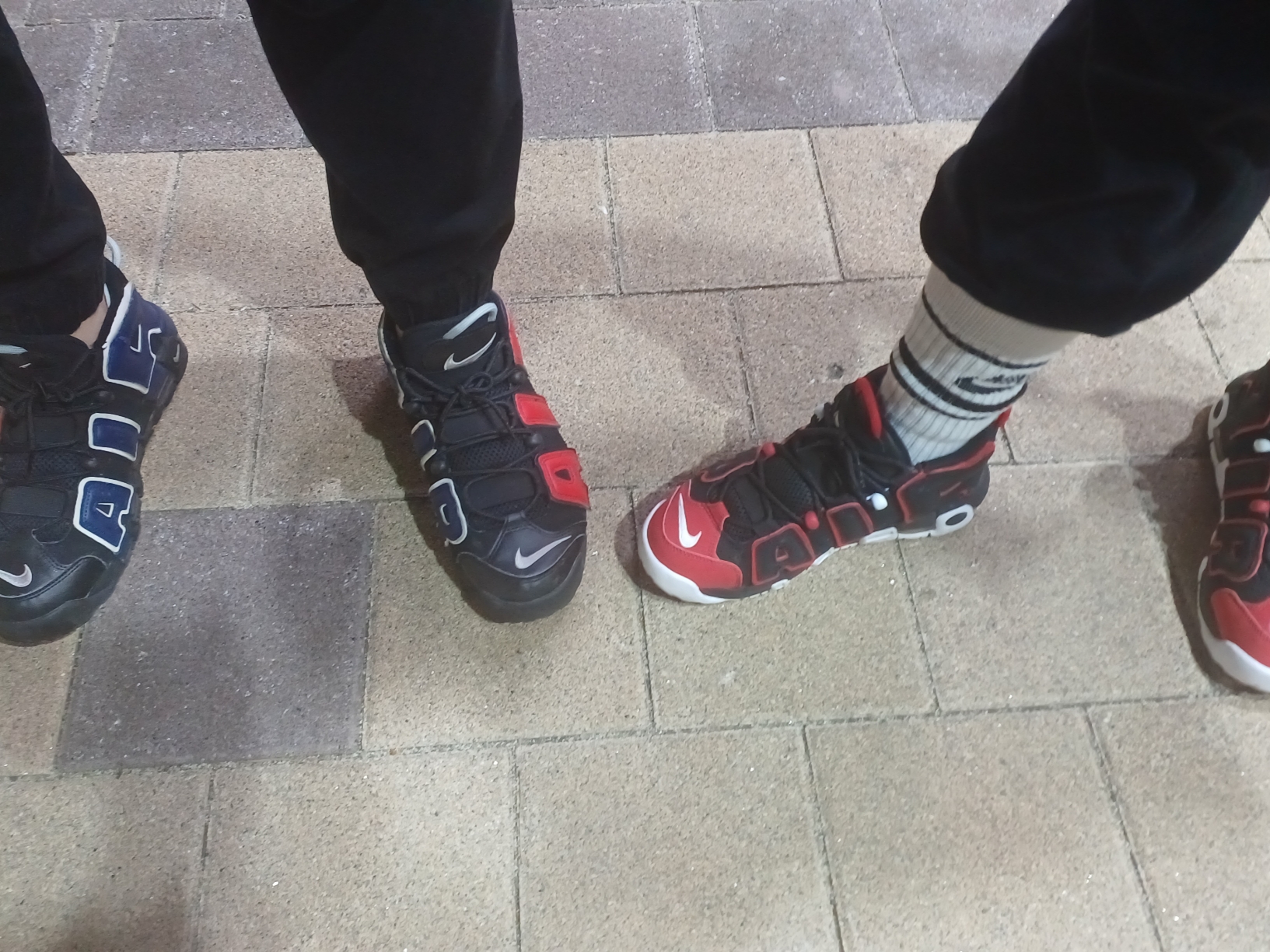 Nike Air More Uptempo 96 Black University Red, Nike Air More Uptempo 96 Black University Red 착용 스타일