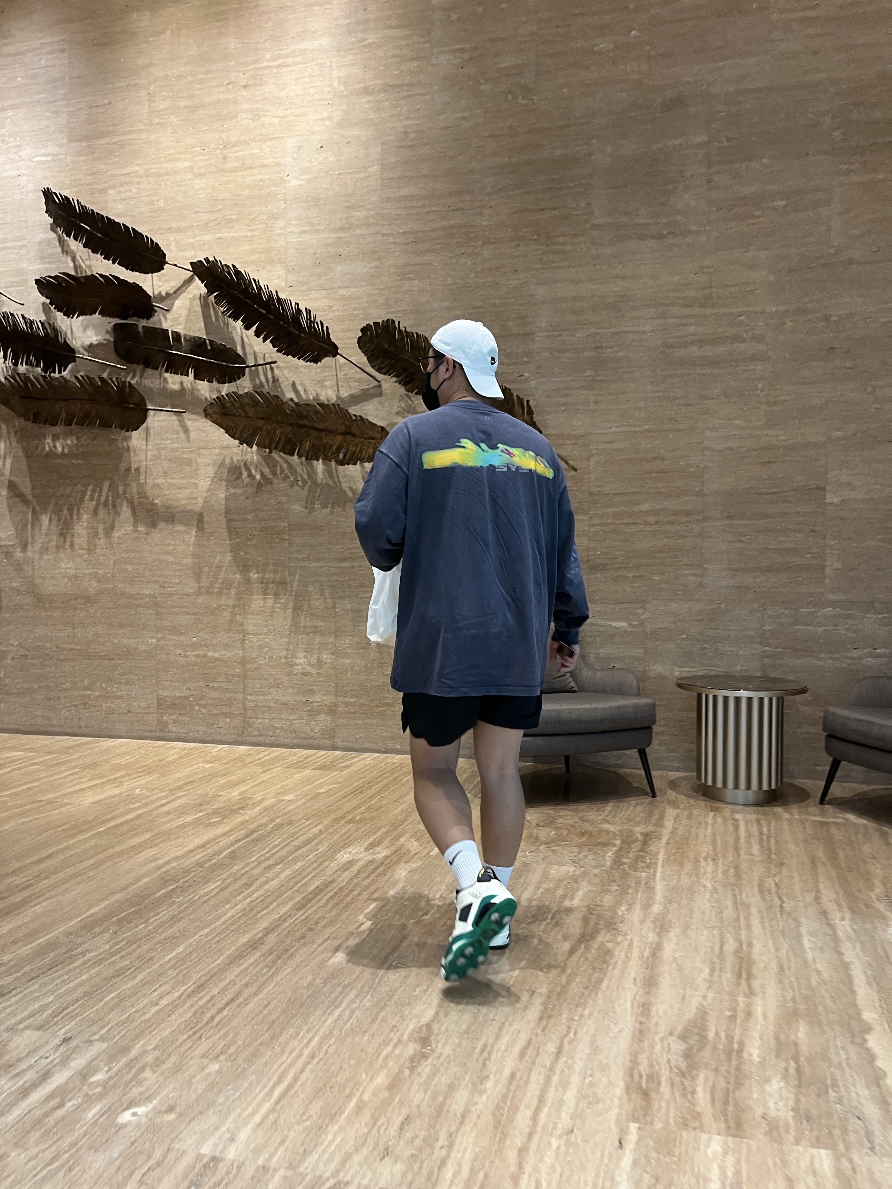Nike x Drake Nocta 8K Peaks Long Sleeve Mock Dark Obsidian (FQ6556-451), Jordan 6 x Eastside Golf Low Golf 1961 White Malachite 착용 스타일