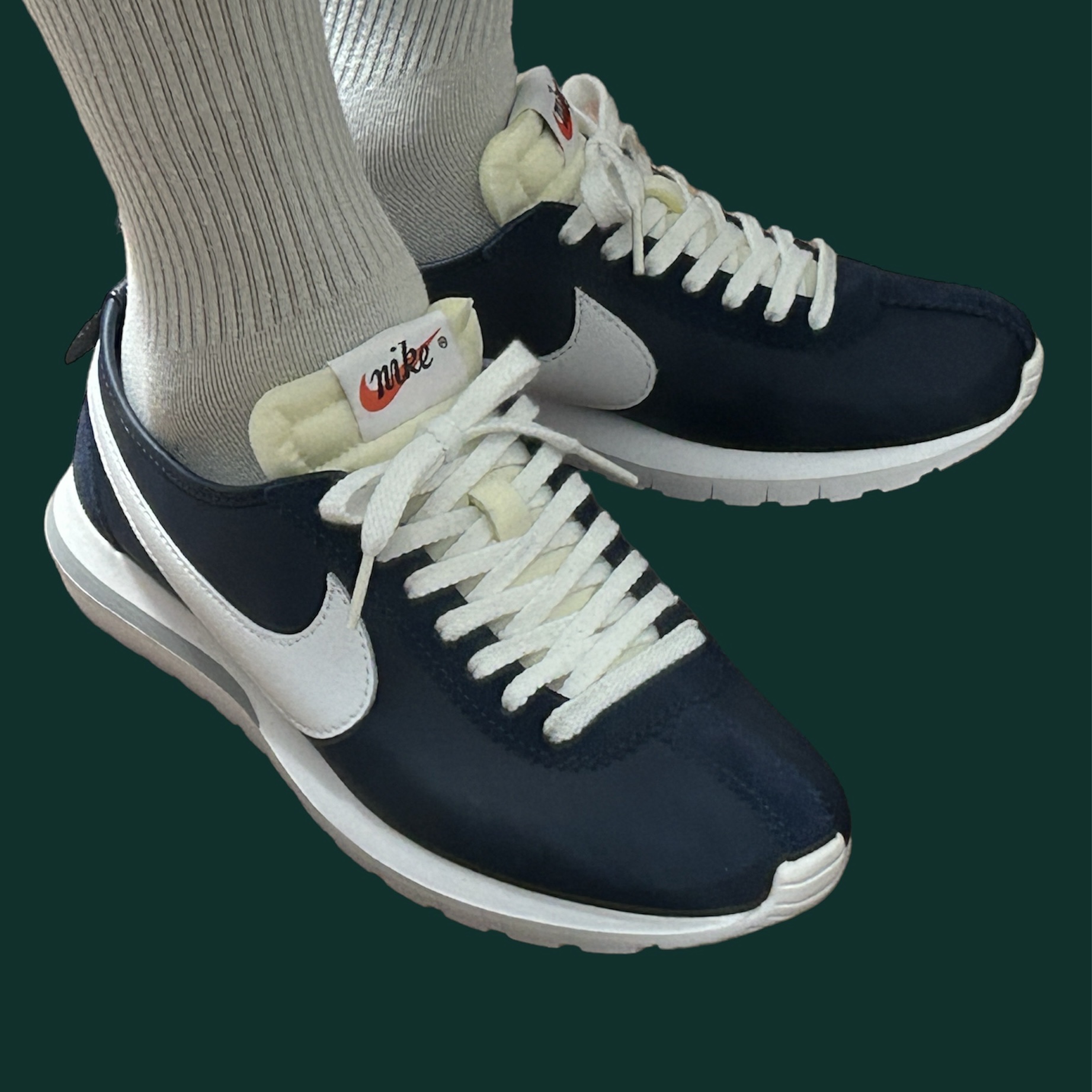 Nike x Fragment Roshe Run Cortez Obsidian 착용 스타일