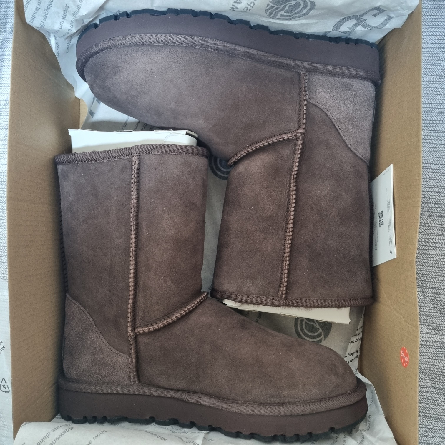 (W) UGG Classic Short II Burnt Cedar 착용 스타일