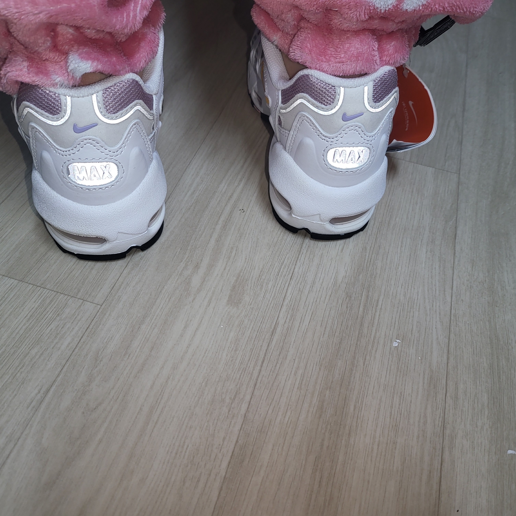 (W) Nike Air Max 96 II White Purple Dawn 착용 스타일 - 4