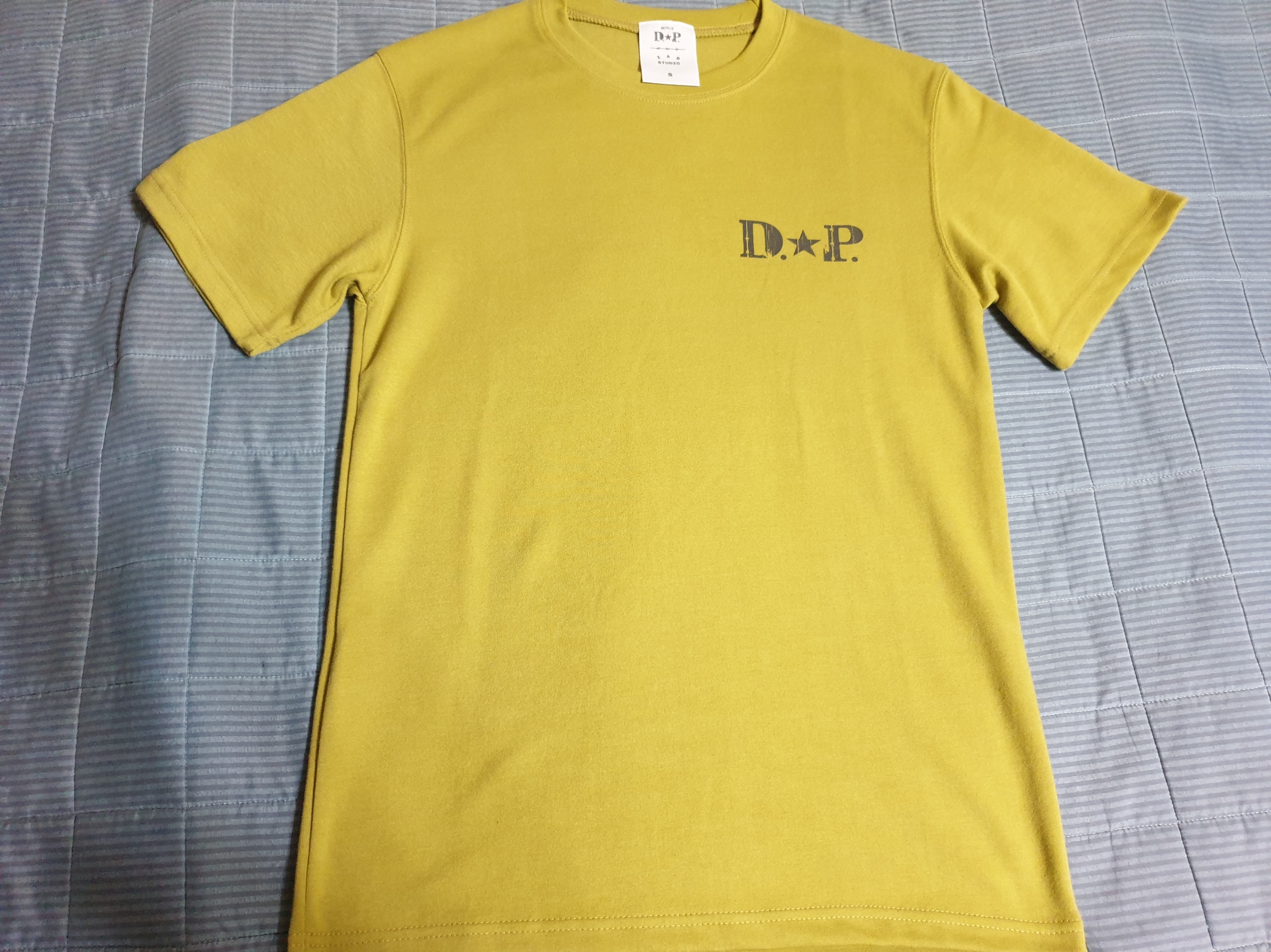 IAB Studio x D.P. T-Shirt Olive Green 착용 스타일 - 1