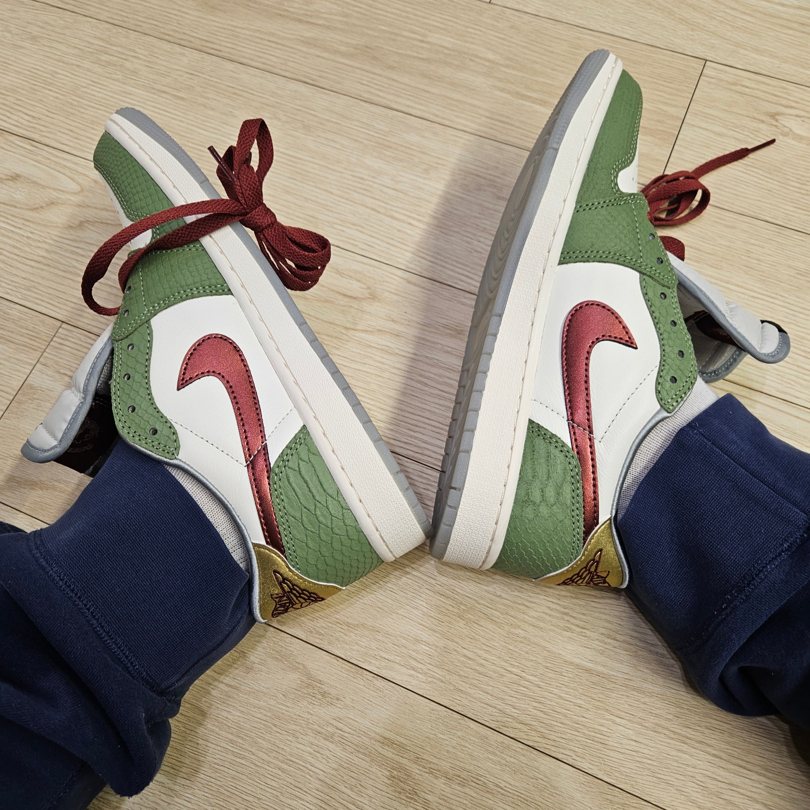 Jordan 1 Retro Low OG Chinese New Year 착용 스타일 - 1