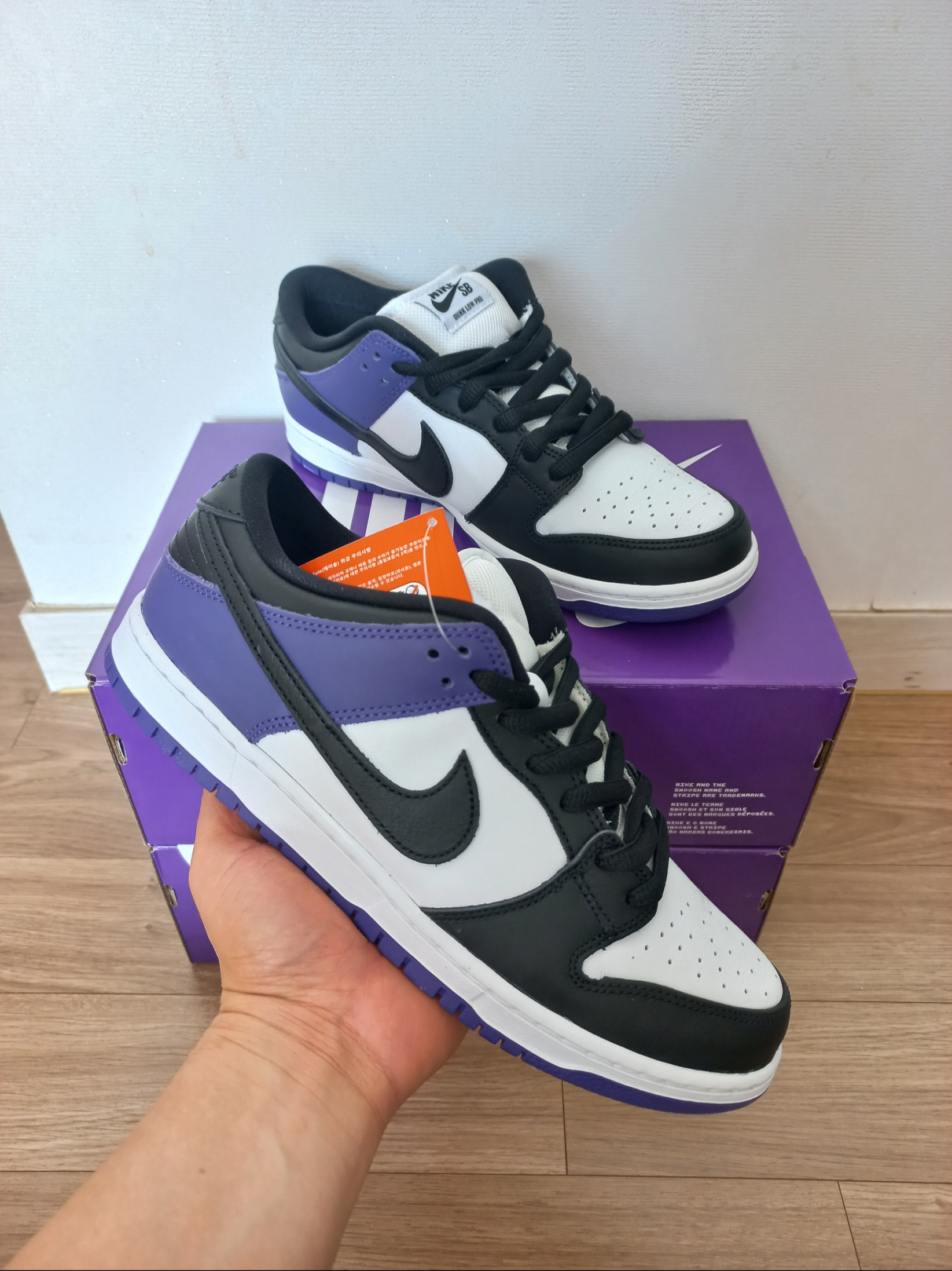 Nike SB Dunk Low Pro Court Purple 착용 스타일 - 1