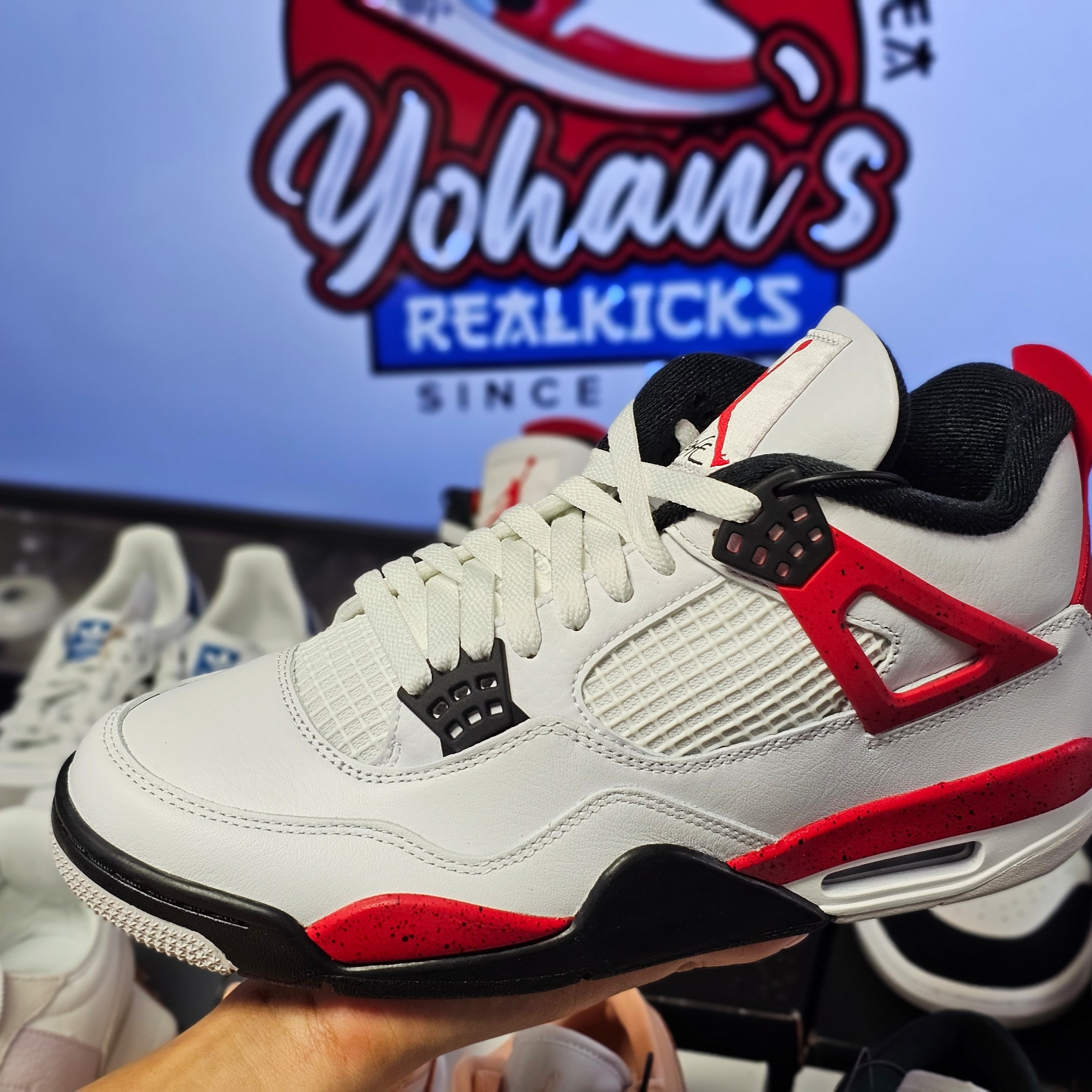 (GS) Jordan 4 Retro Red Cement 착용 스타일