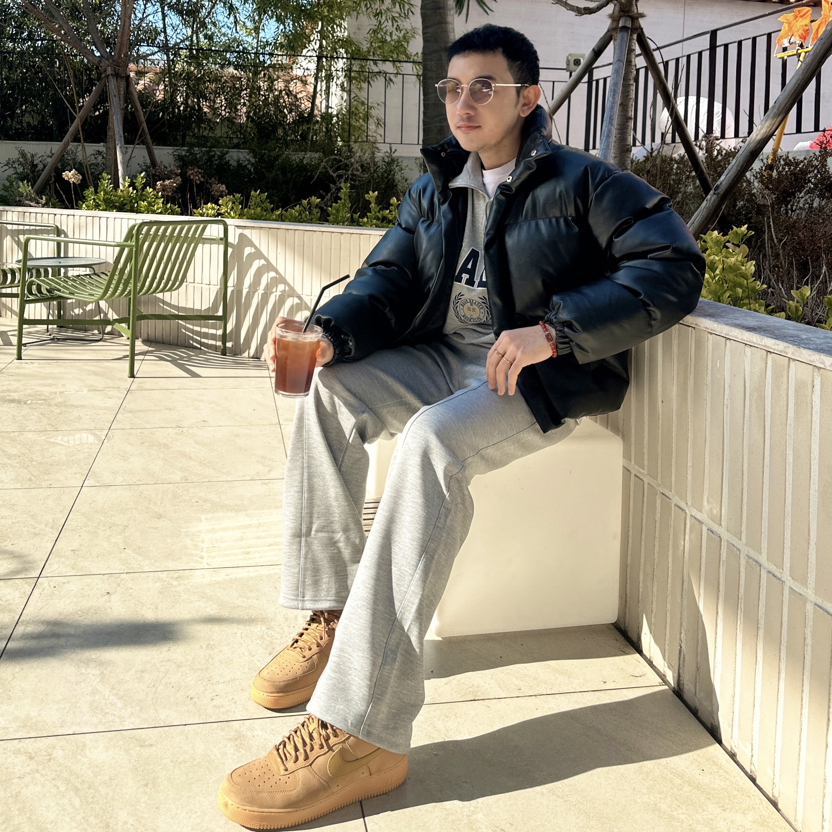 Nike Air Force 1 '07 WB Flax 착용 스타일