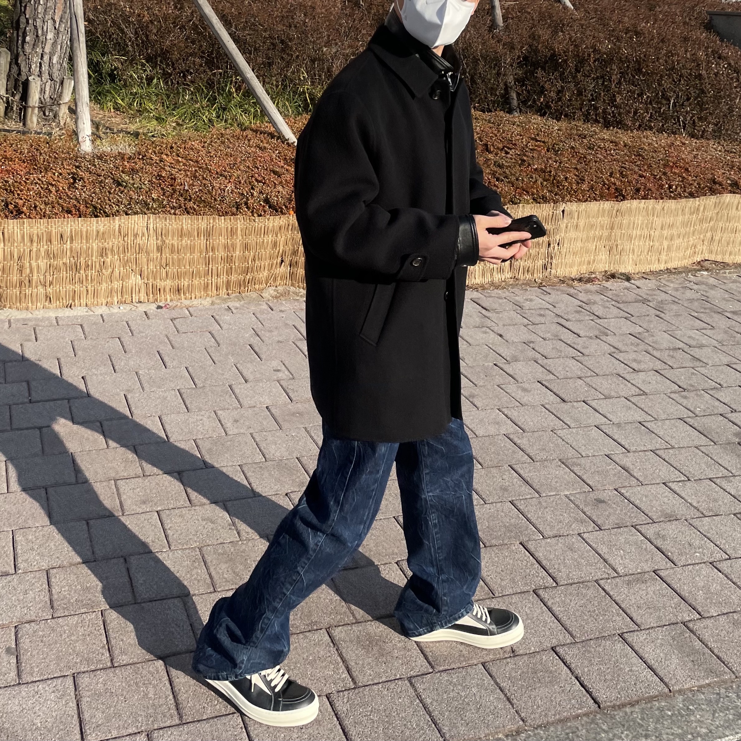 Rick Owens Vintage Sneakers Black 착용 스타일 - 1