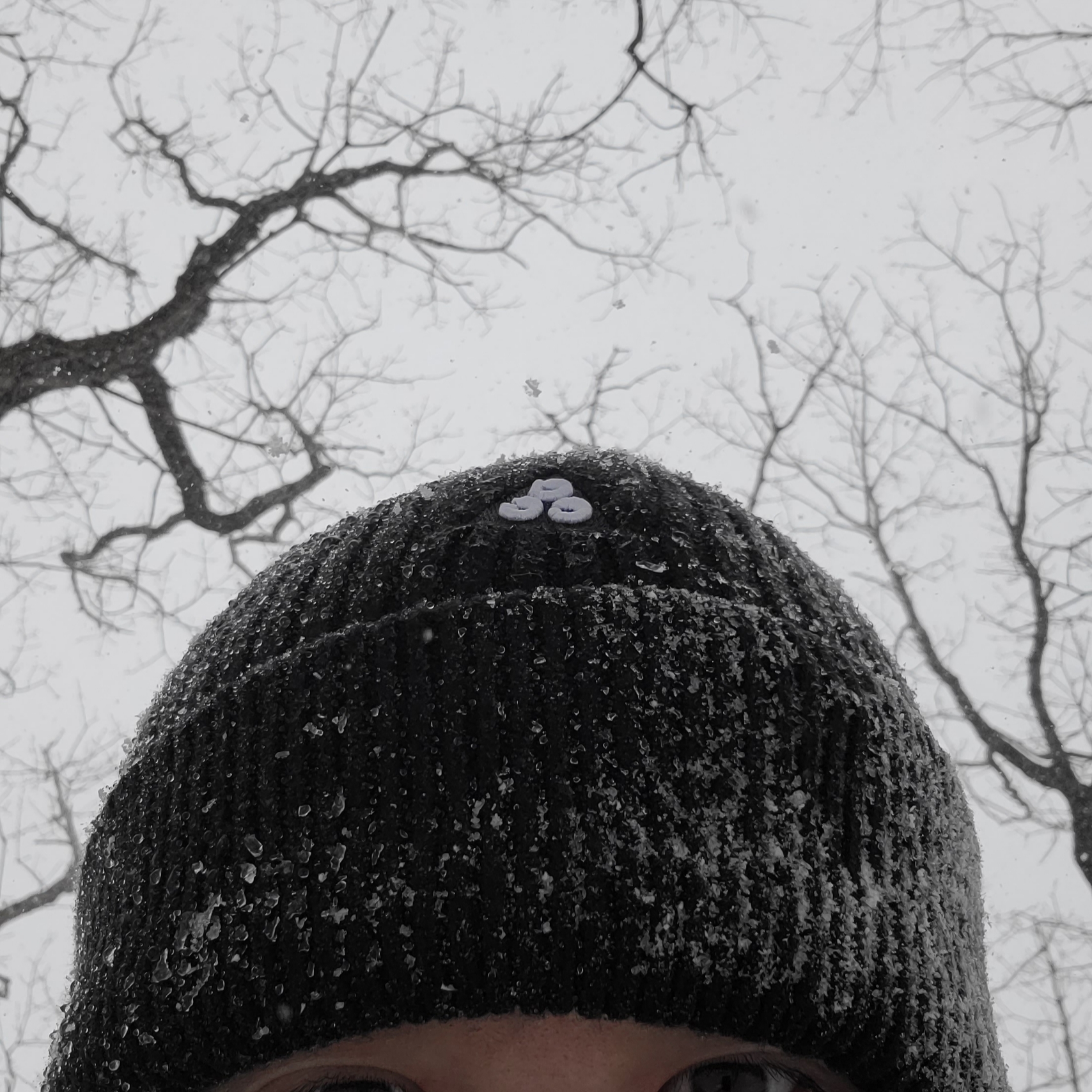 Nike NRG ACG Cuffed Beanie Black 착용 스타일