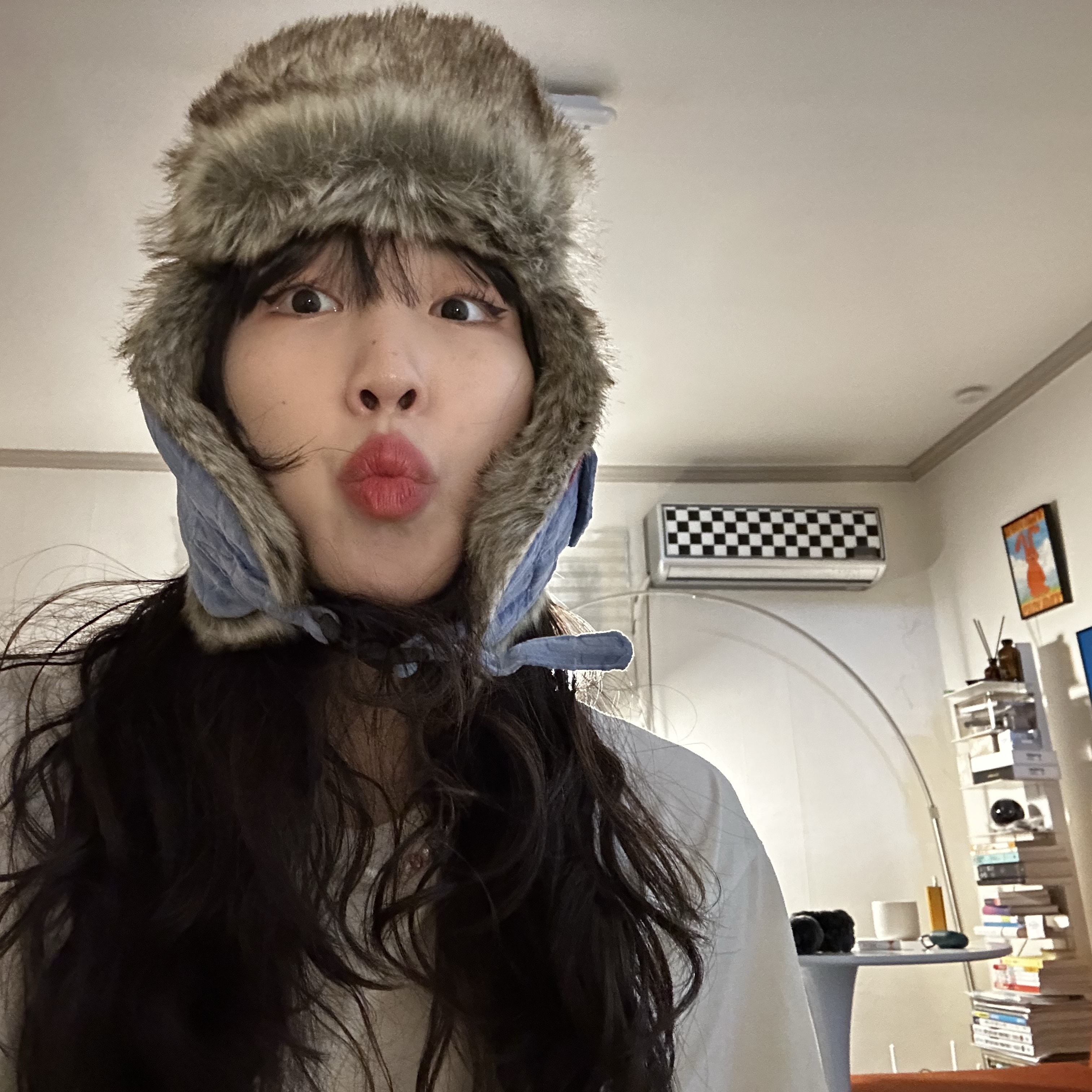 슈프림 벨벳 패턴 트루퍼 라이트 블루 - 21FW 착용 스타일 - 1