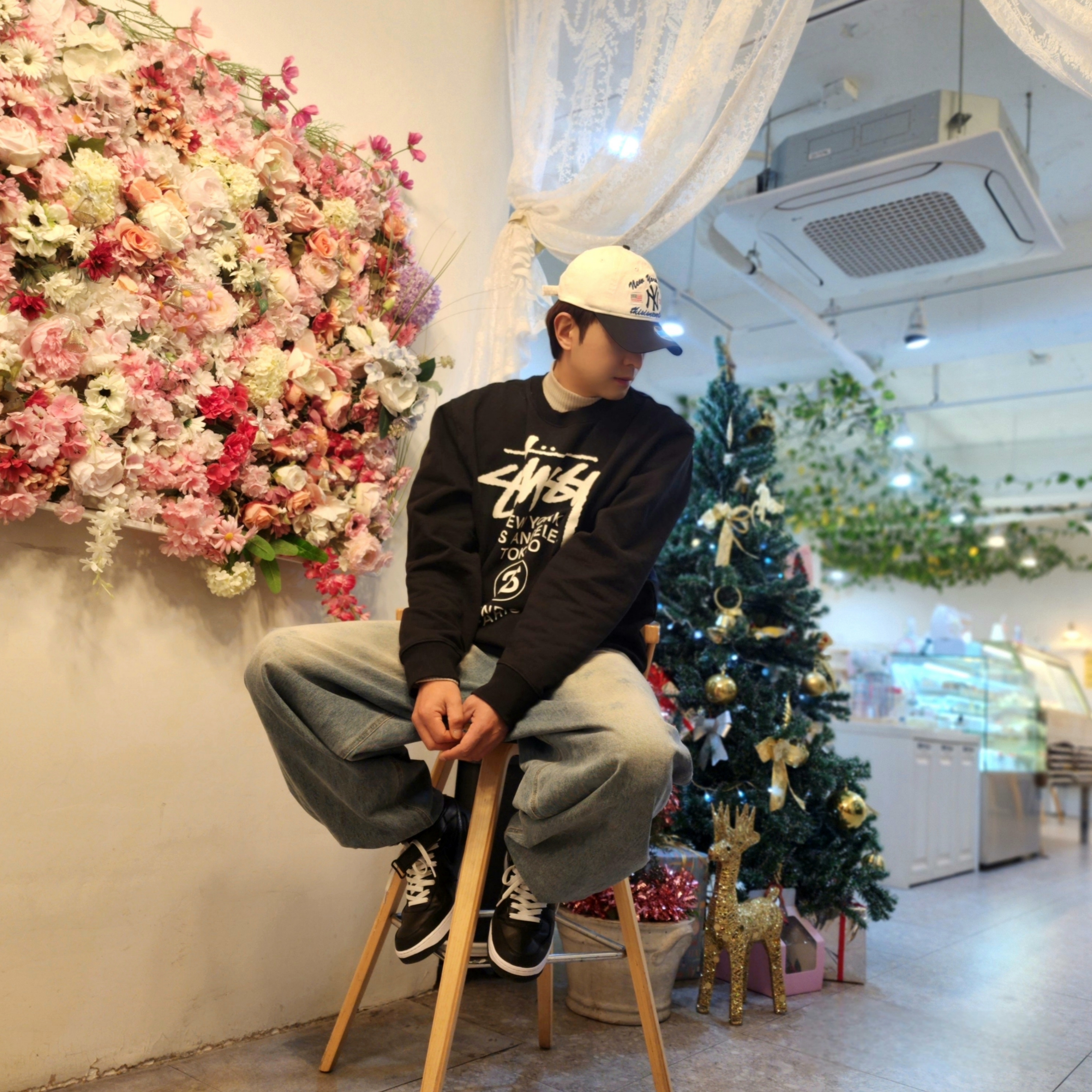 Stussy World Tour Crew Black 2023, Stussy World Tour Crew Pigment Dyed Black ์ฐฉ์ฉ ์คํ์ผ - 4