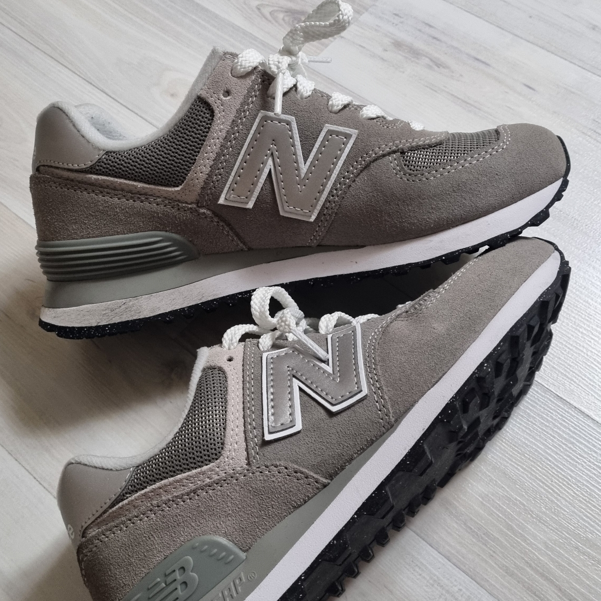 New Balance 574 Worn By Anyone Grey - D Standard 착용 스타일 - 2