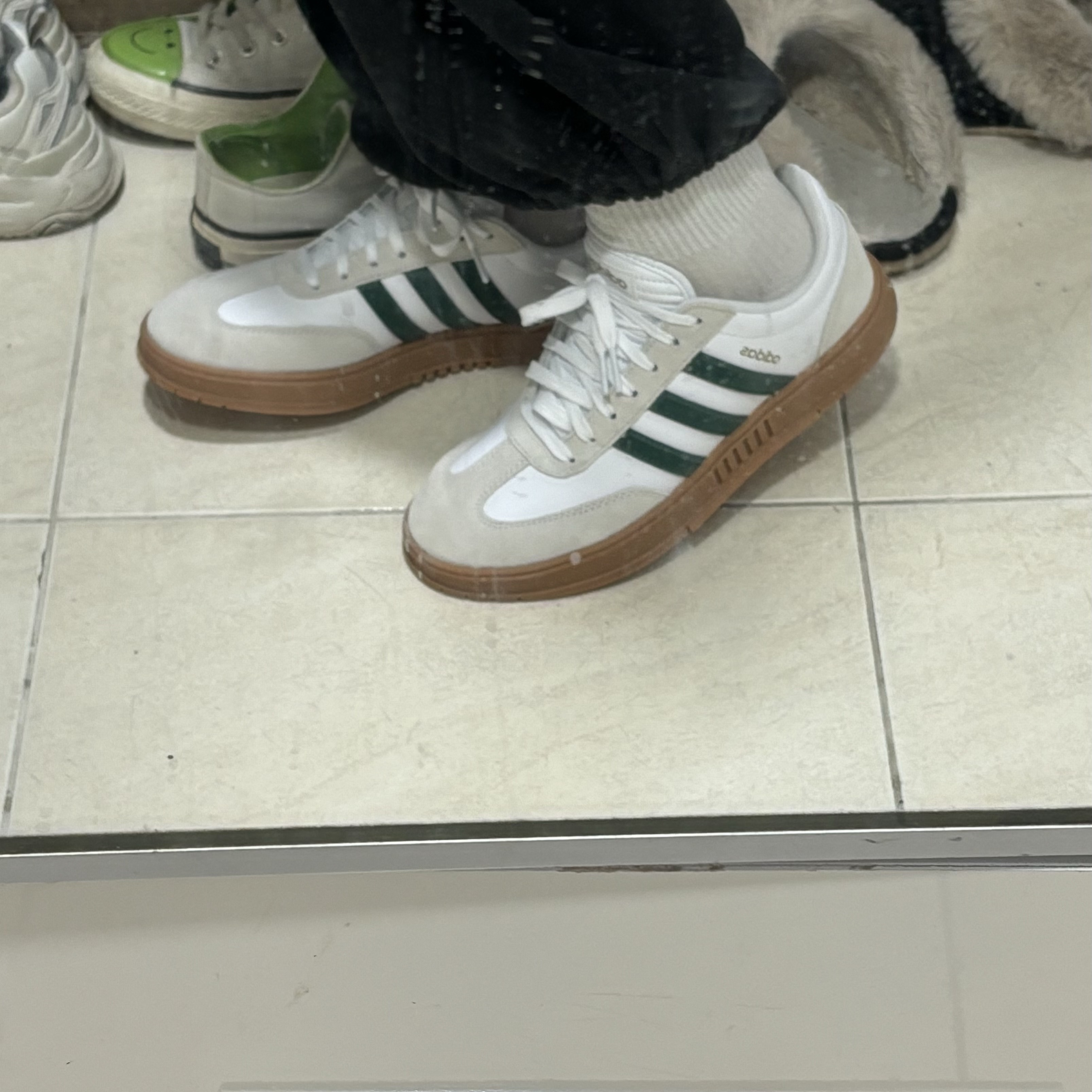 Adidas Gradas Collegiate Green 착용 스타일