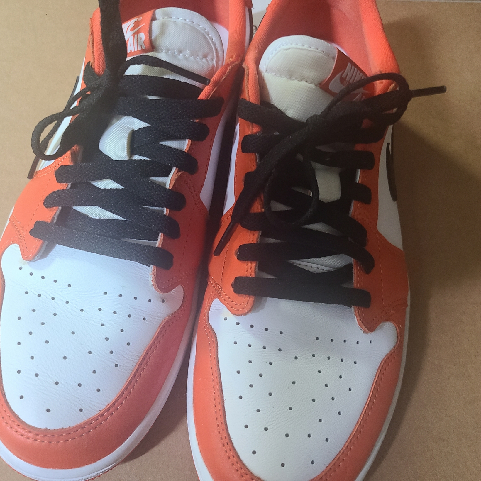 Jordan 1 Low OG Starfish 착용 스타일