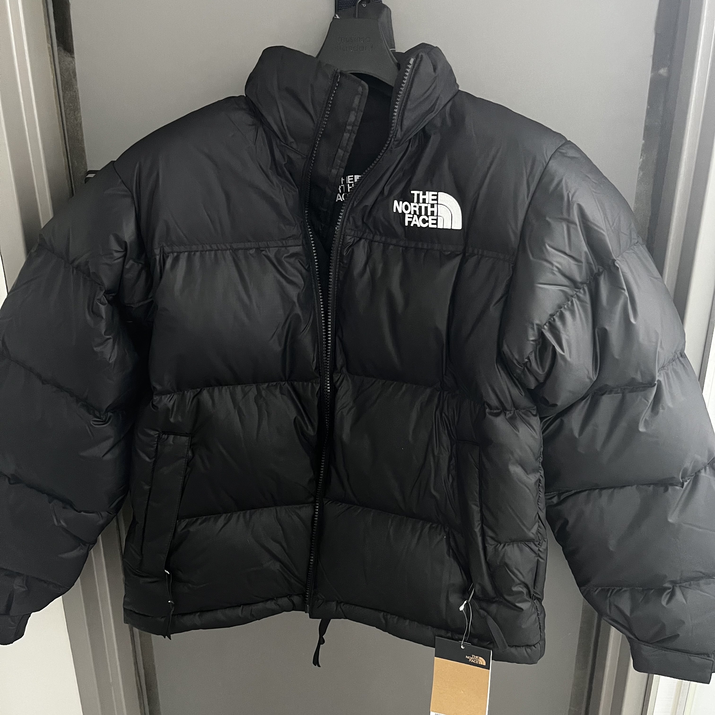 The North Face 1996 Retro Nuptse Down Jacket TNF Black 착용 스타일