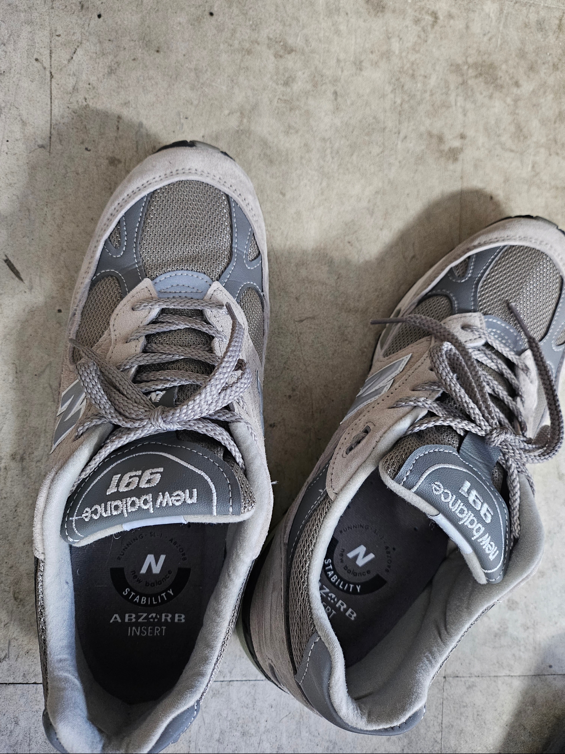 New Balance 991 Made in UK Grey 착용 스타일