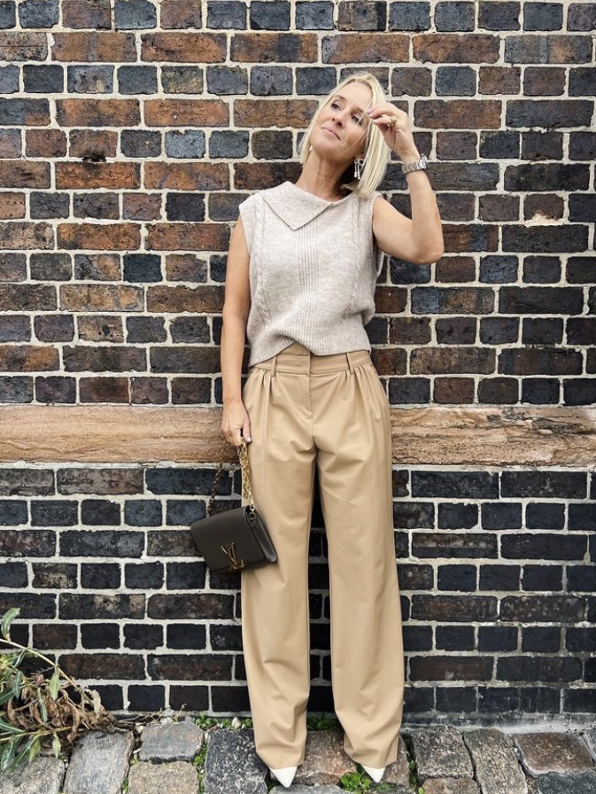 The Garment Women Verbier Drape Vest Linen 착용 스타일 - 2