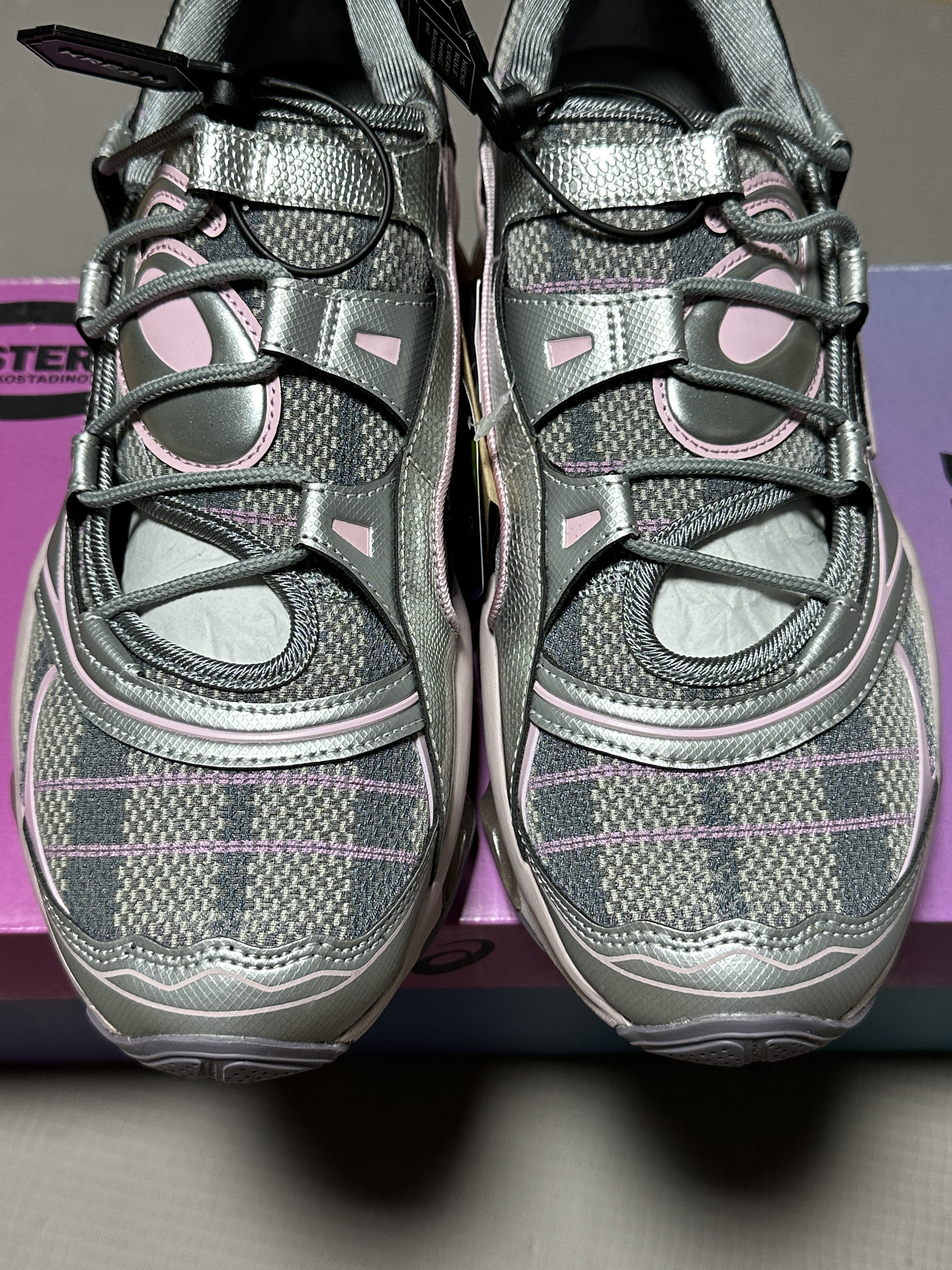 (W) Asics x Kiko Kostadinov x Hysteric Glamour Gel-Quantum Cotton Candy 착용 스타일