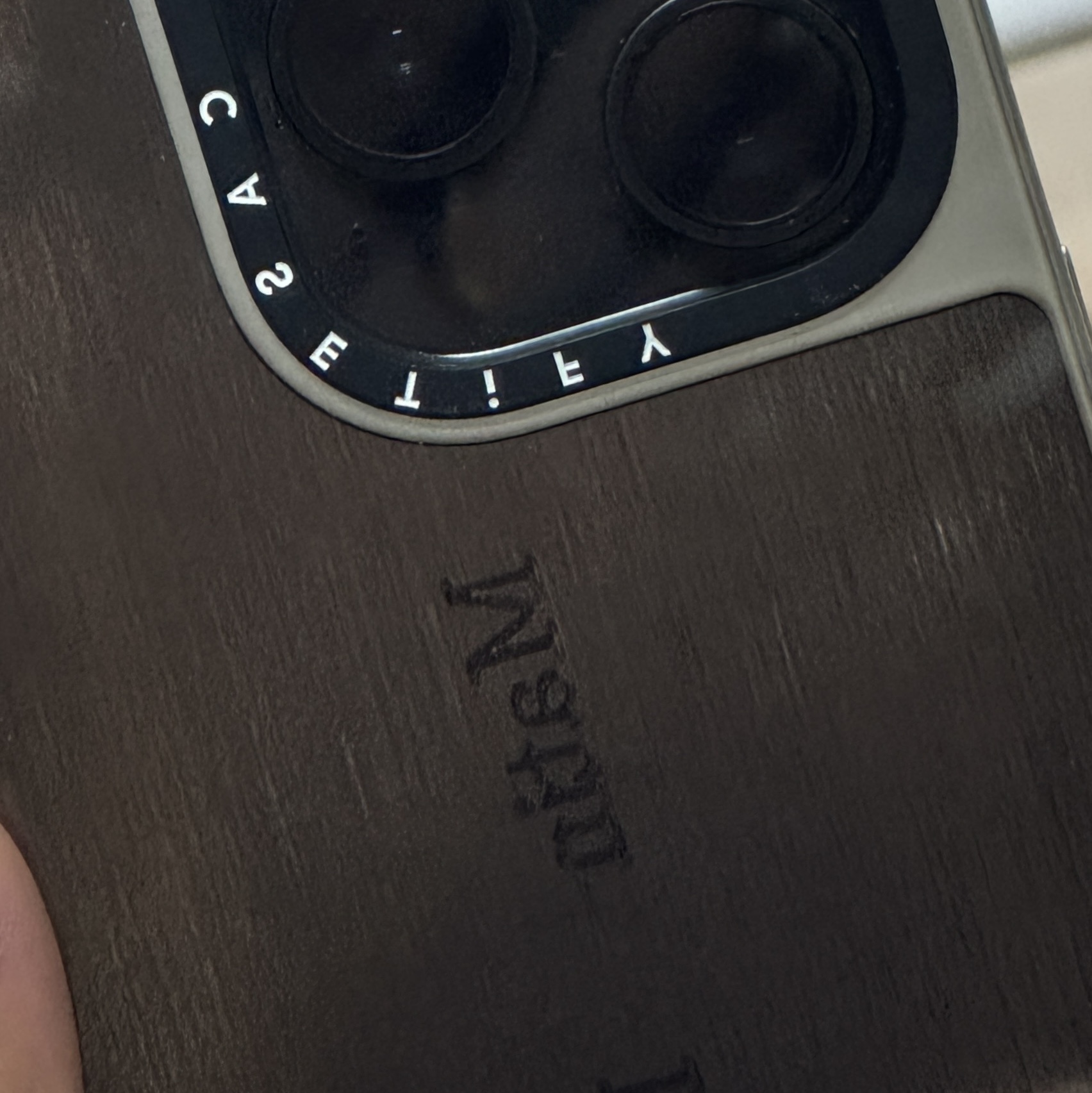 Casetify x Matin Kim iPhone Signature Magsafe Mirror Case Silver 착용 스타일