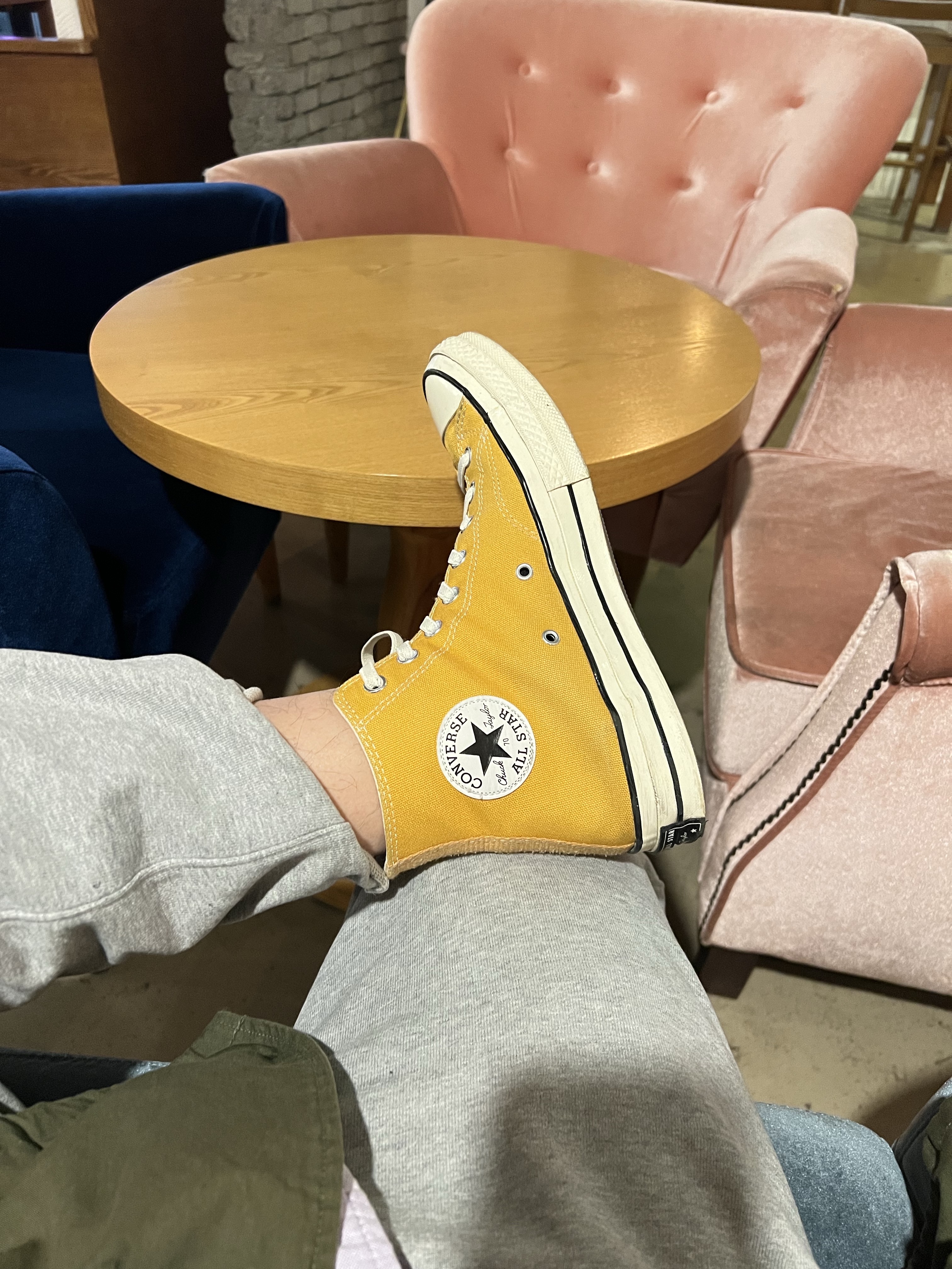 Converse Chuck 70 High Vintage Canvas Sunflower 착용 스타일 - 2