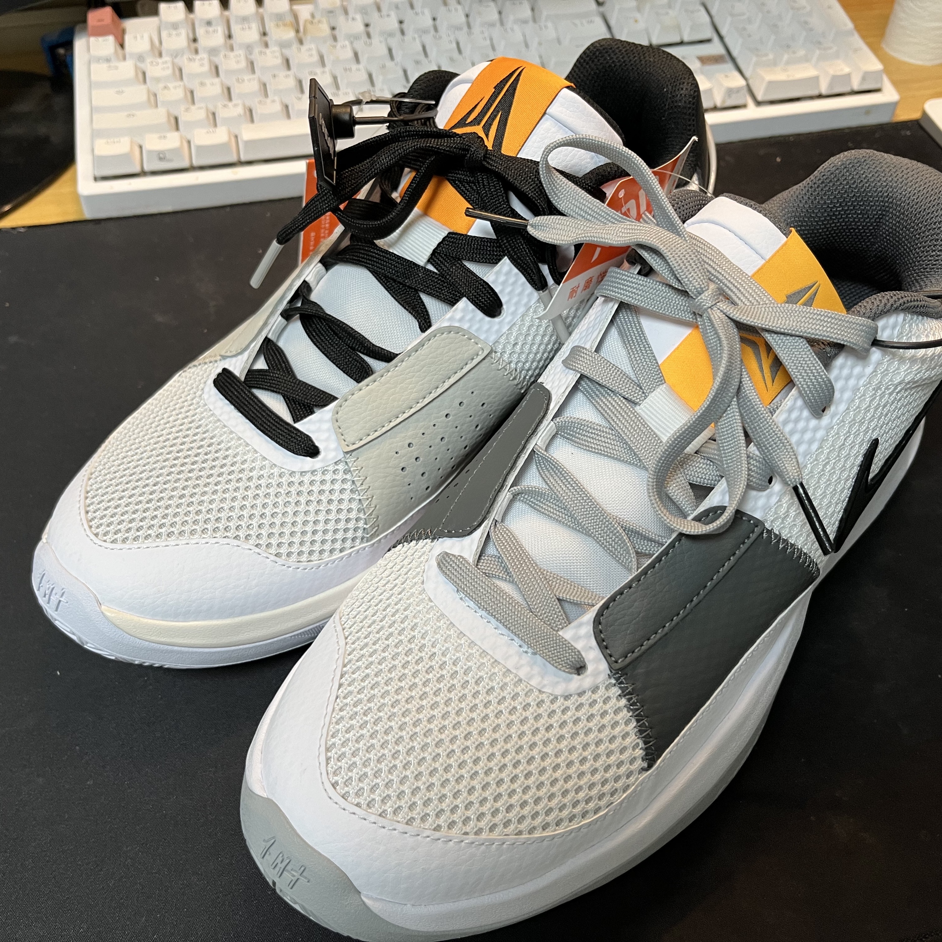 Nike Ja 1 EP Light Smoke Grey 착용 스타일 - 1