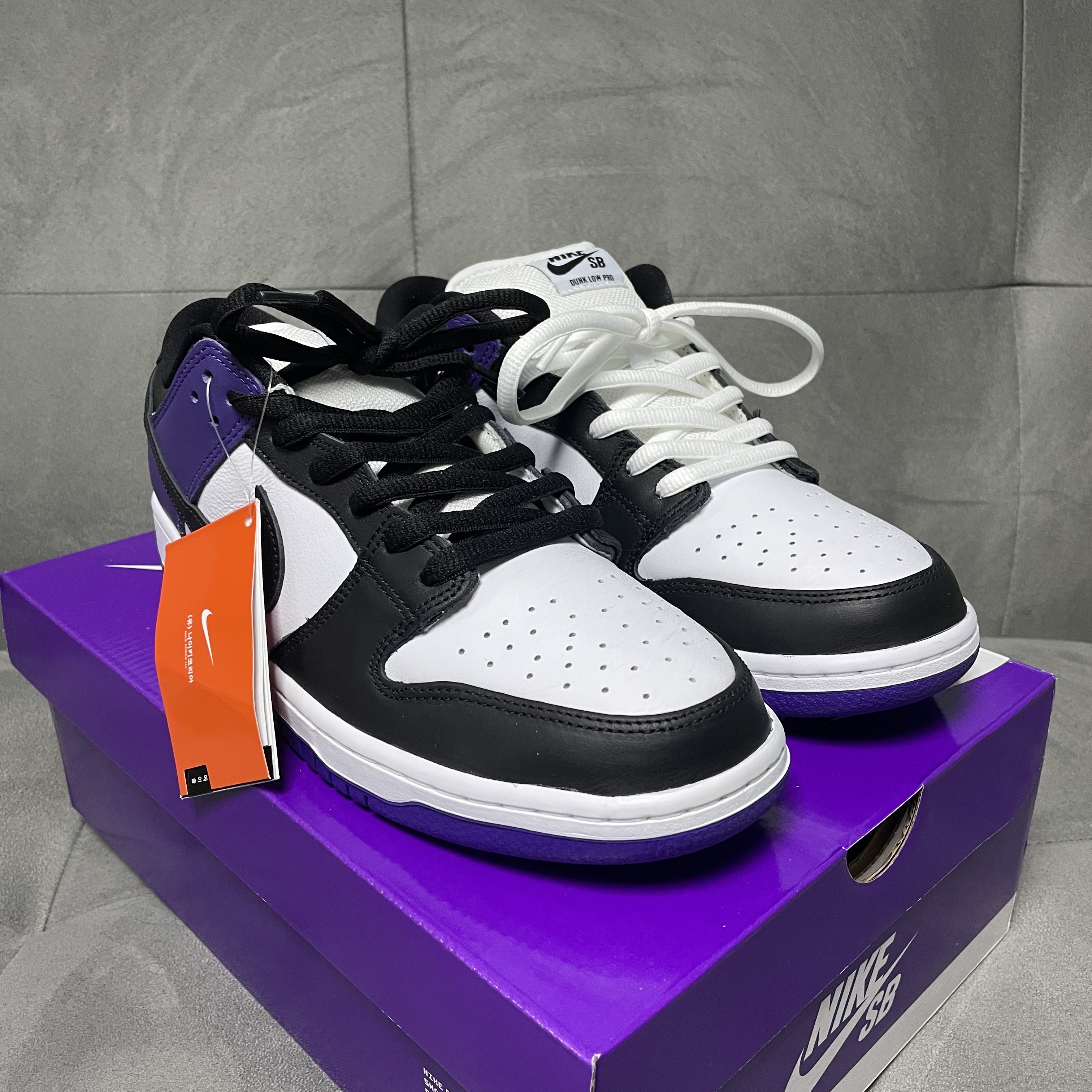 Nike SB Dunk Low Pro Court Purple 착용 스타일 - 5