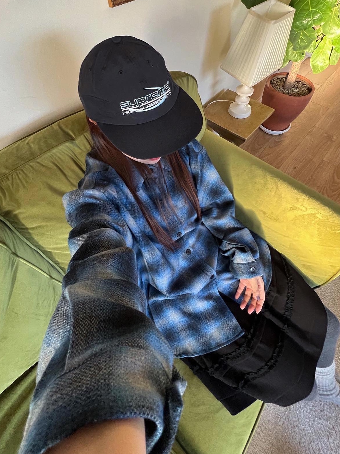 Supreme Resistant 6-Panel Black - 23FW 착용 스타일
