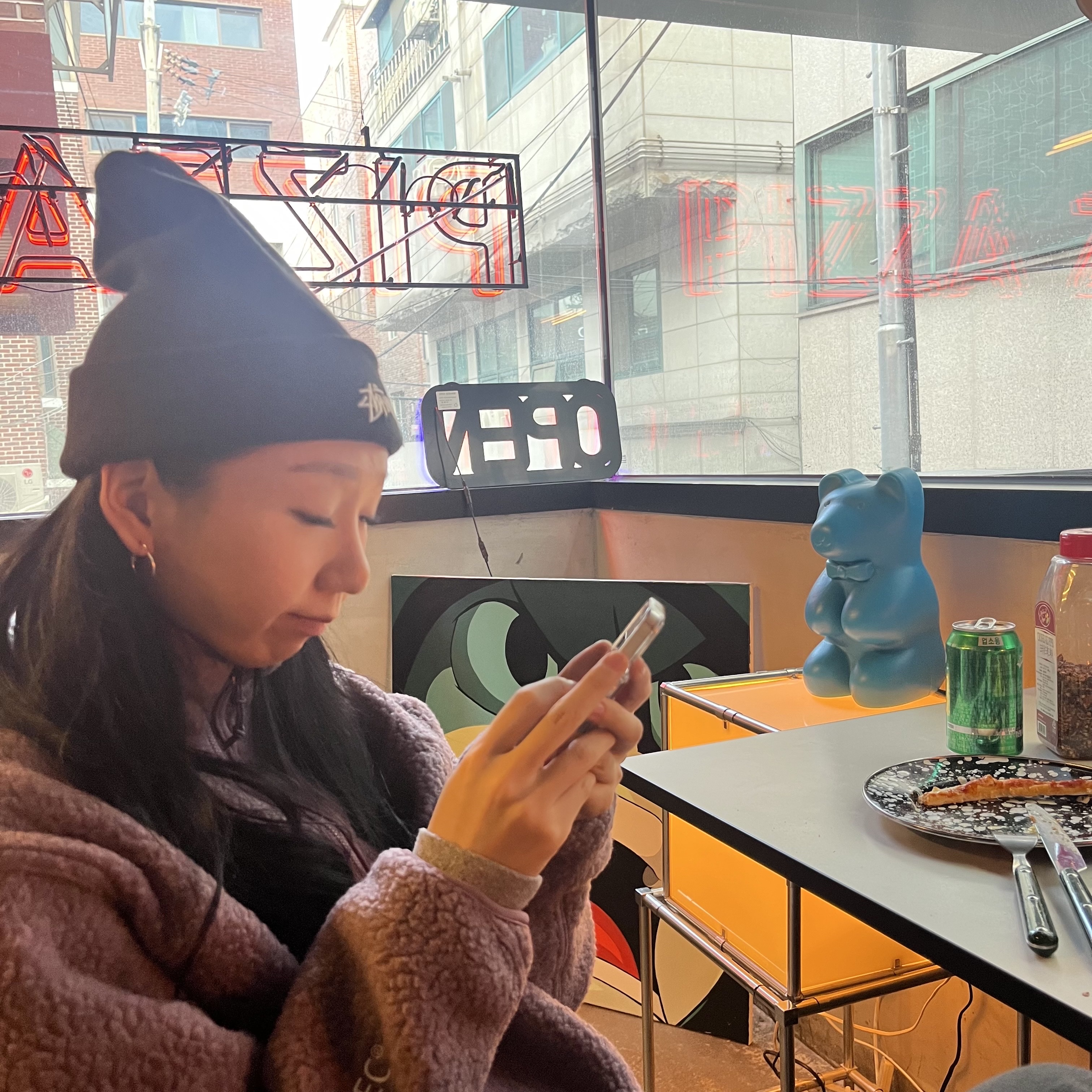 Nike x Stussy NRG Cuffed Beanie Black 착용 스타일