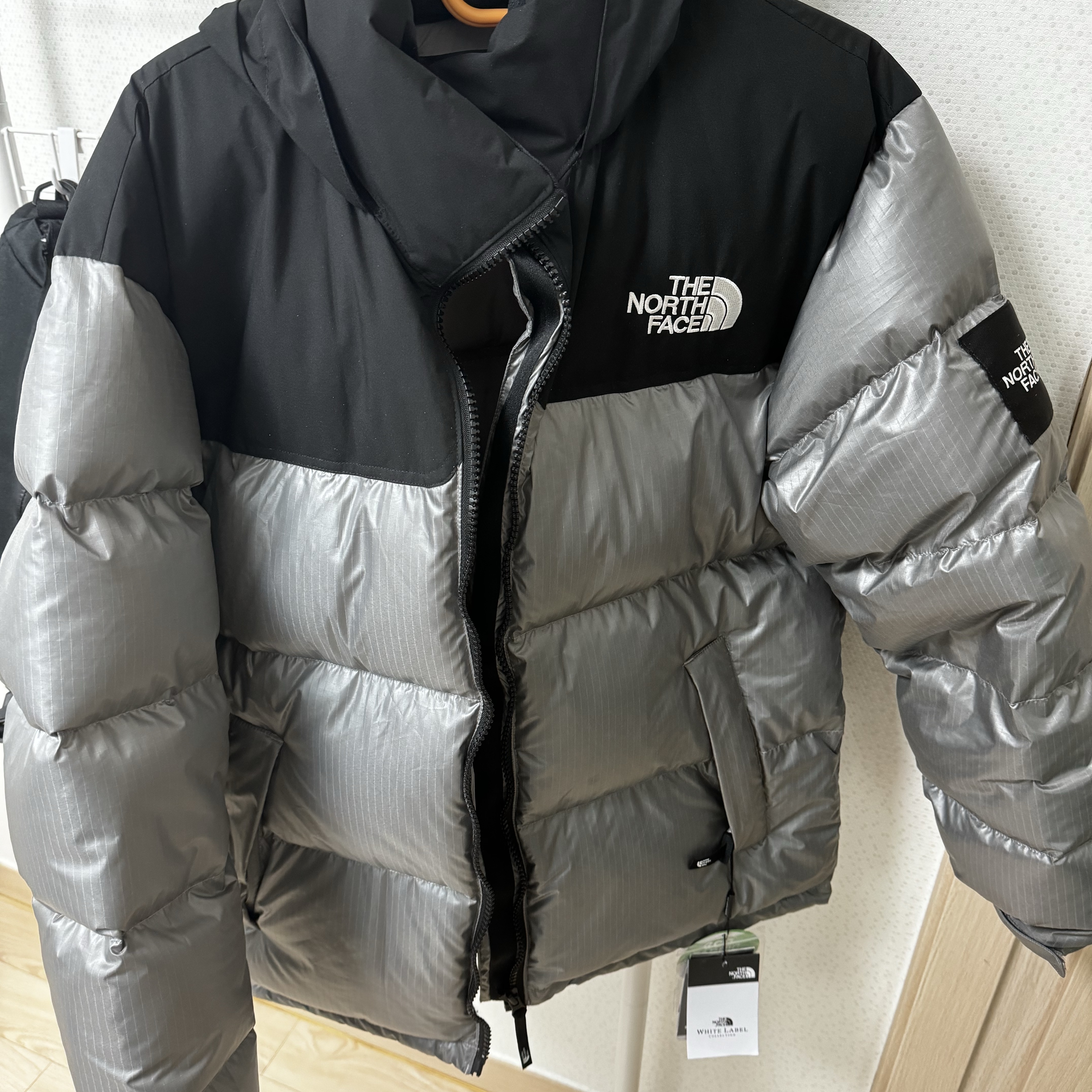 The North Face White Label Novelty Nuptse Down Jacket Heather Gray 착용 스타일 - 1