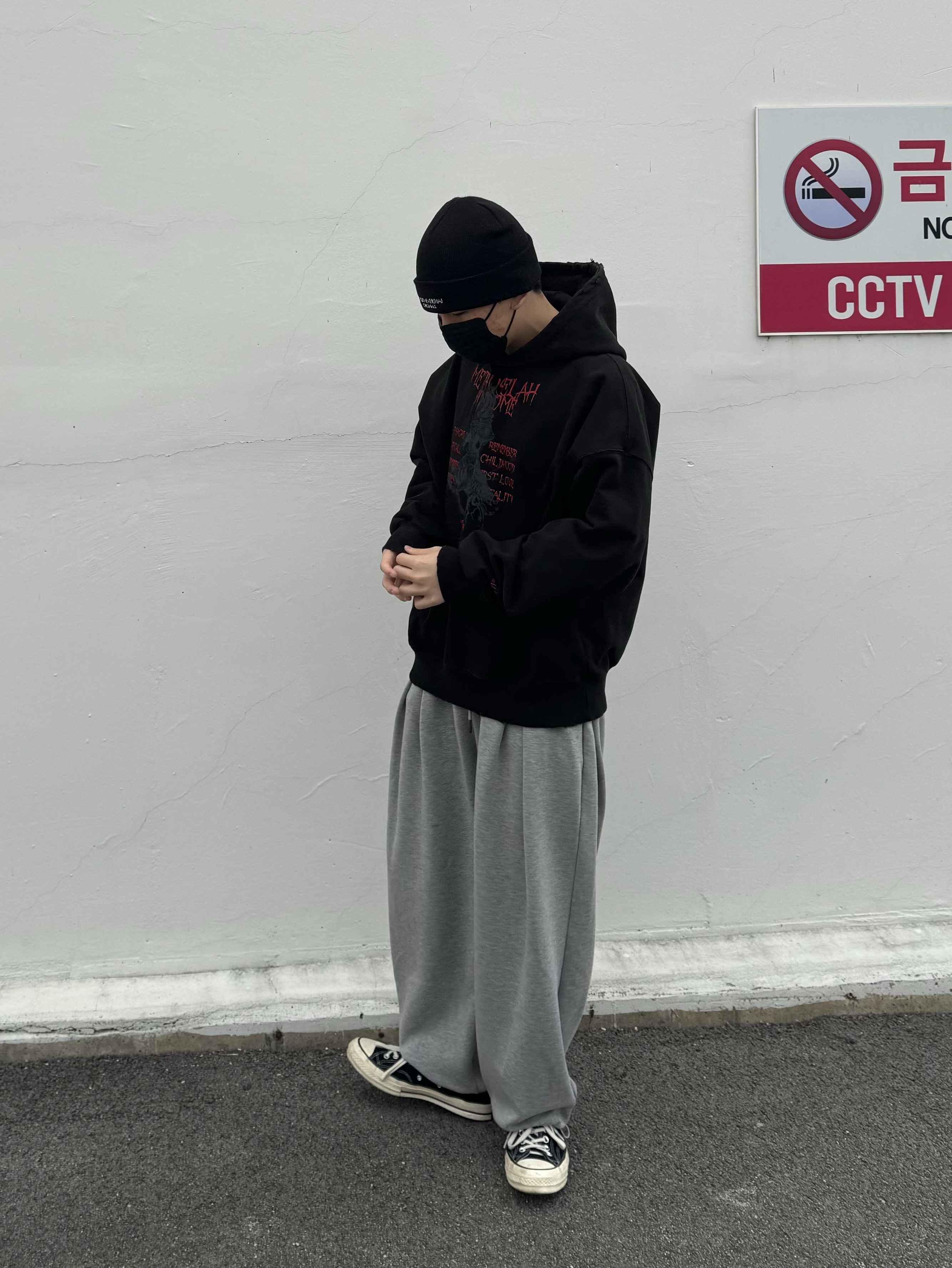 Undermycar Methuselah Syndrome Damage Washed Hood Sudan Red - 23SS, Converse Chuck 70 Ox Black - Standard 착용 스타일 - 1