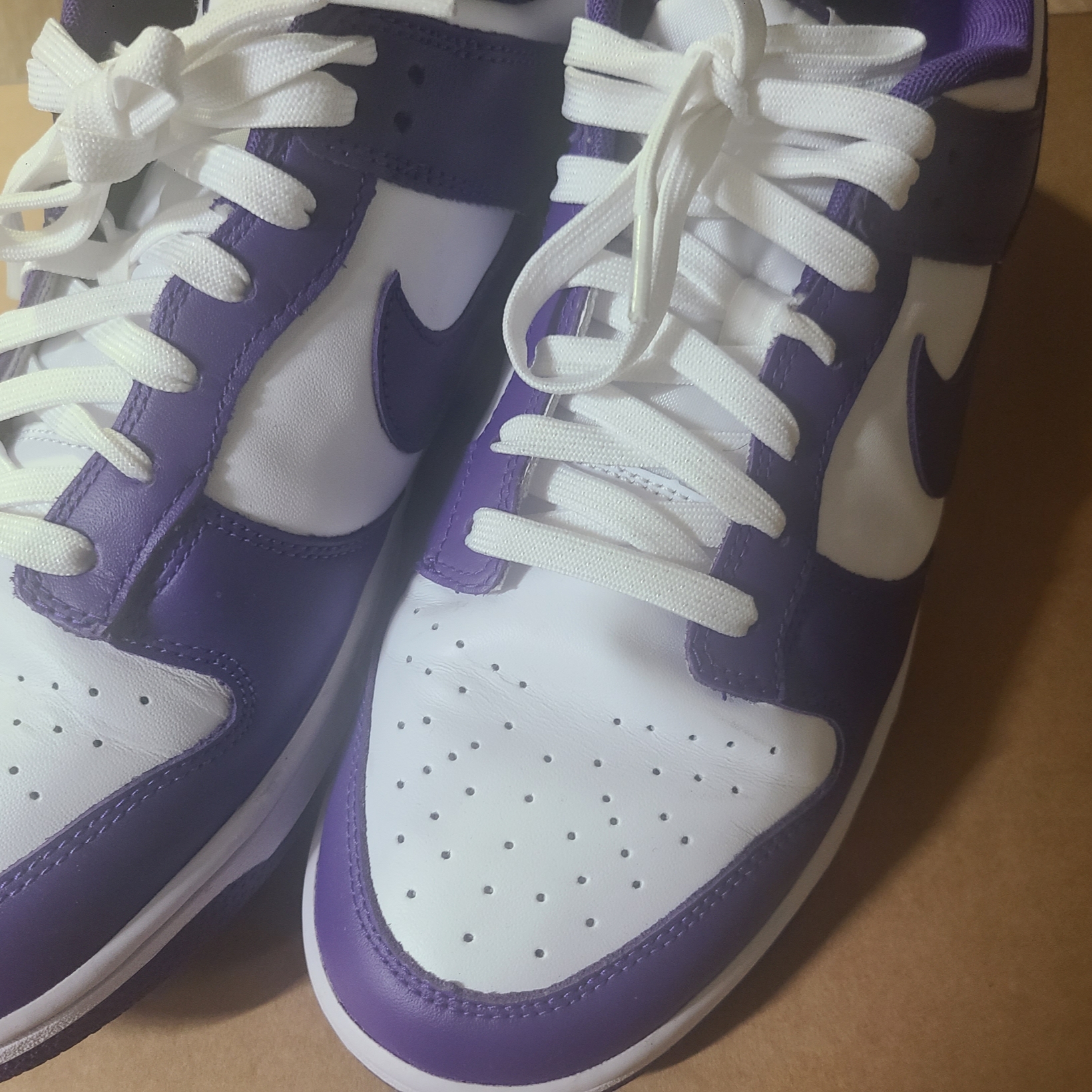 Nike Dunk Low Retro Championship Court Purple 착용 스타일
