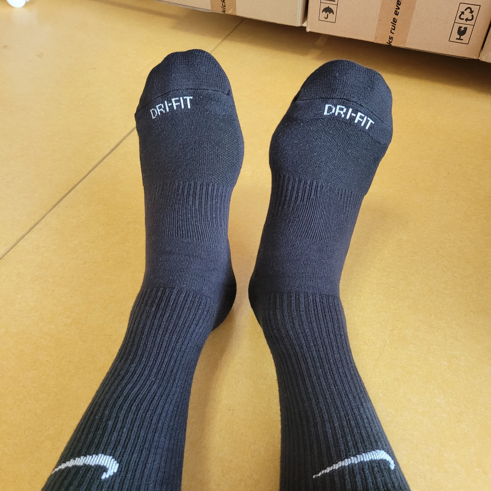 Nike x Stussy Everyday Plus Cushioned Crew Socks Black (3 Pack) 착용 스타일
