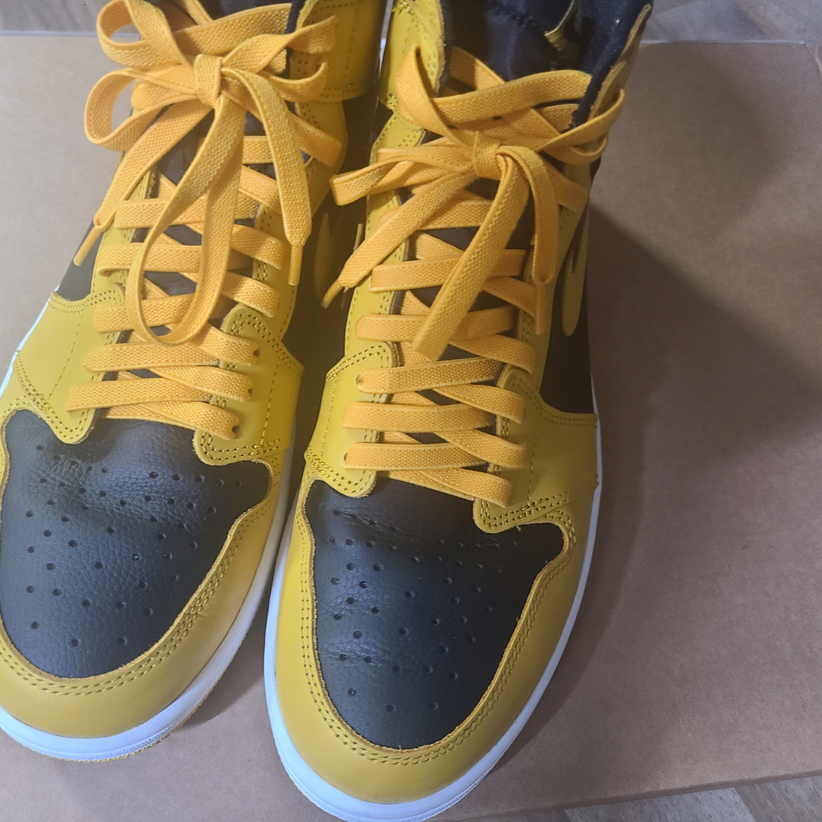 Jordan 1 Retro High OG Pollen 착용 스타일