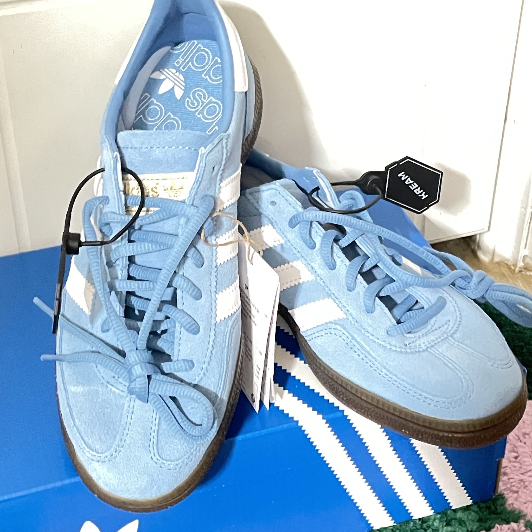 Adidas Spezial Handball Light Blue 착용 스타일 - 2