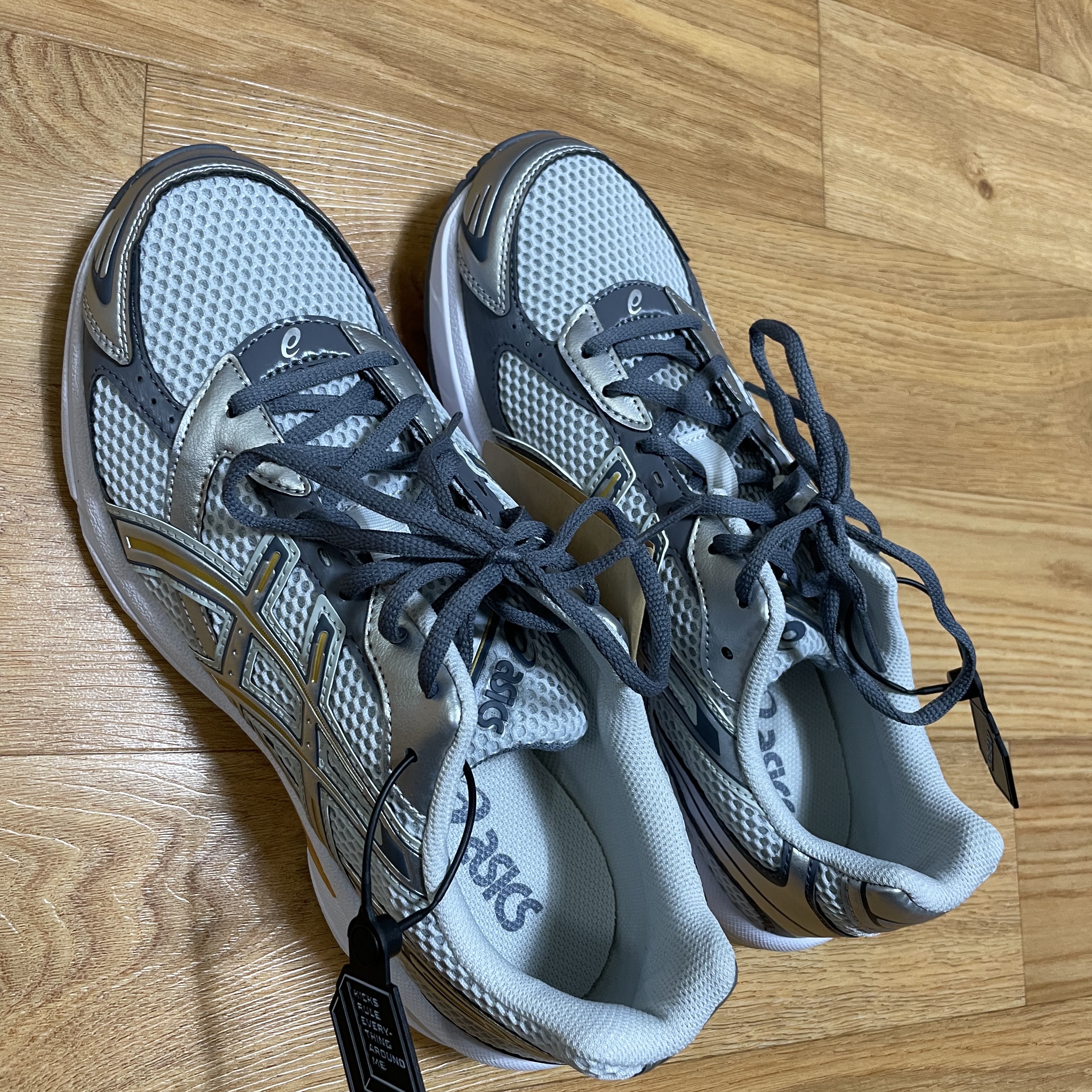 Asics Gel-1130 Polar Shade Pure Silver 착용 스타일