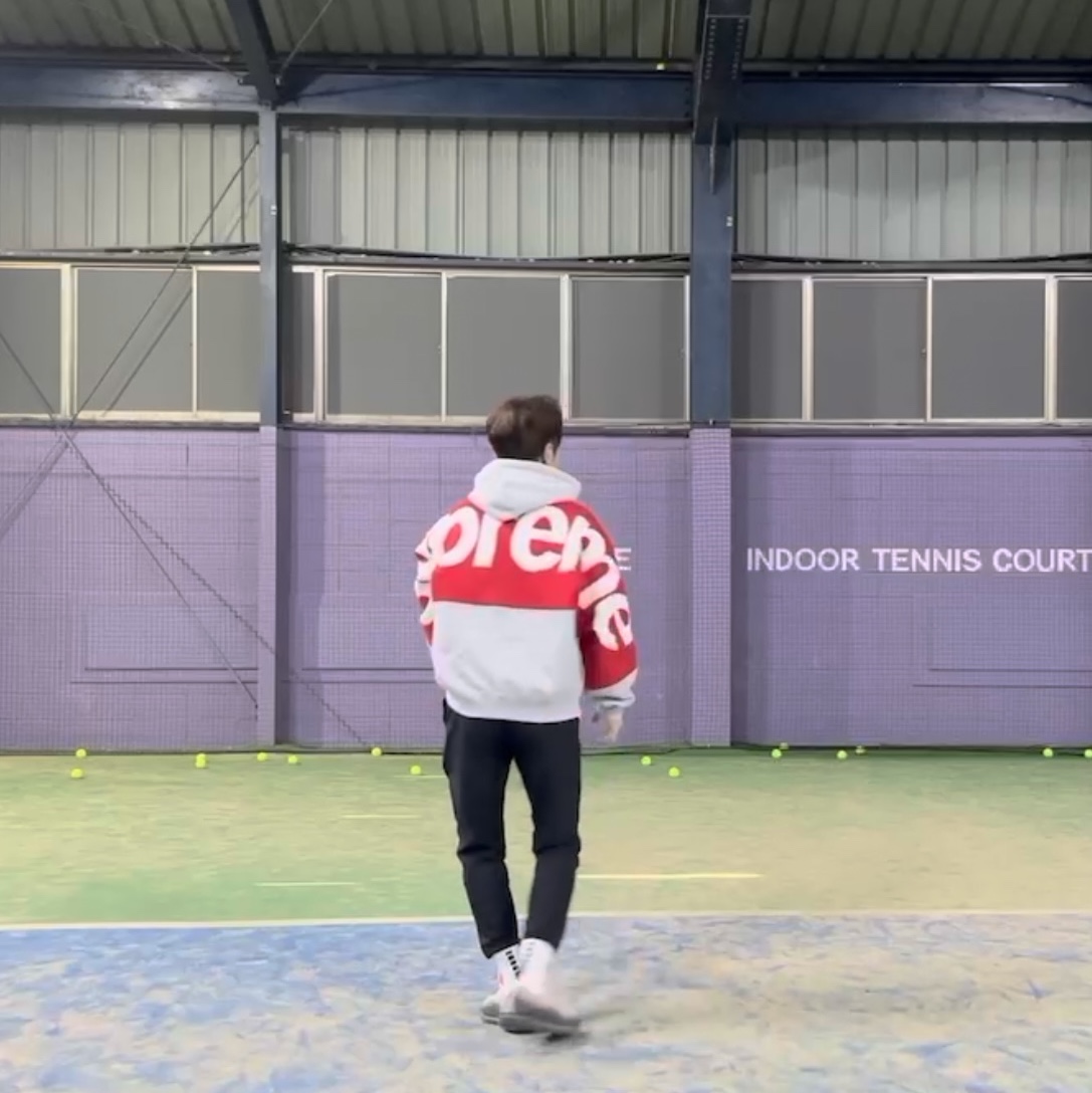 Supreme Big Logo Jacquard Hooded Sweatshirt Heather Grey - 23FW 착용 스타일 - 1
