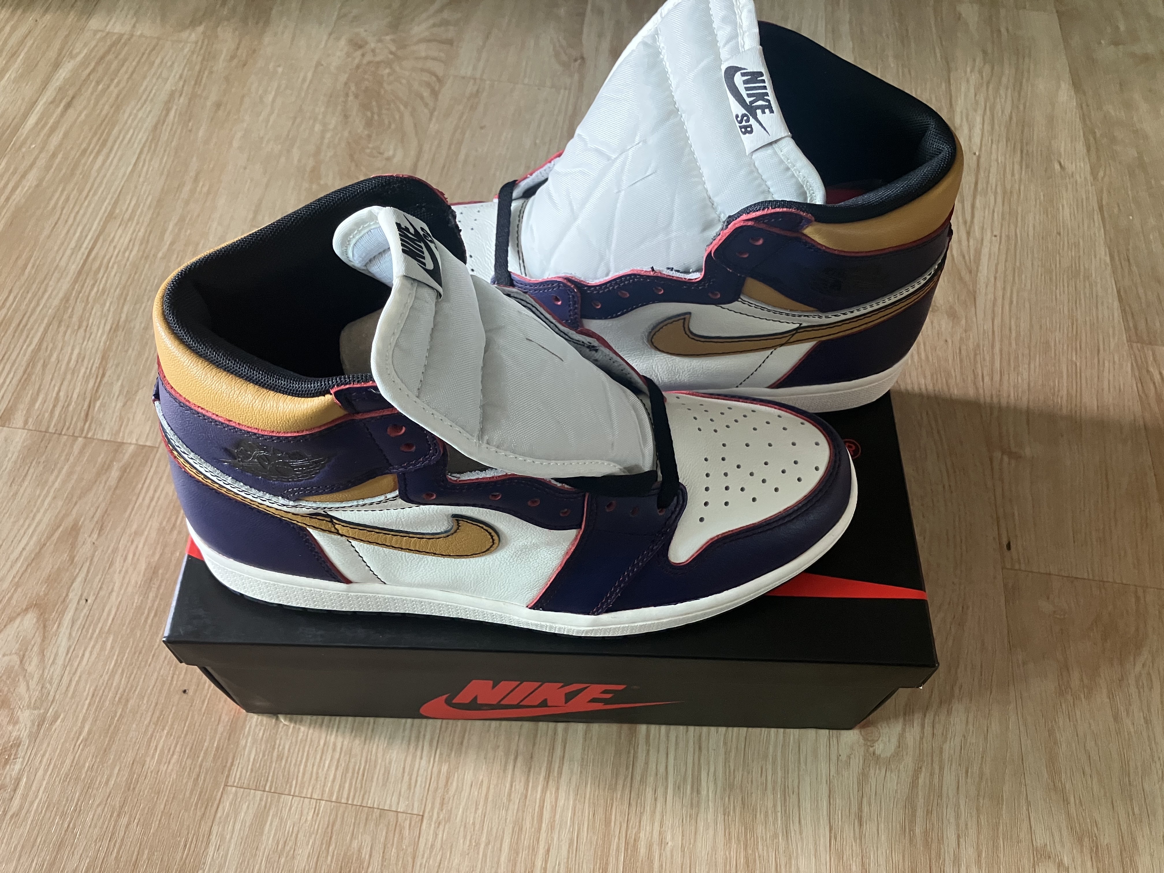 Jordan 1 Retro High OG Defiant SB LA to Chicago 착용 스타일