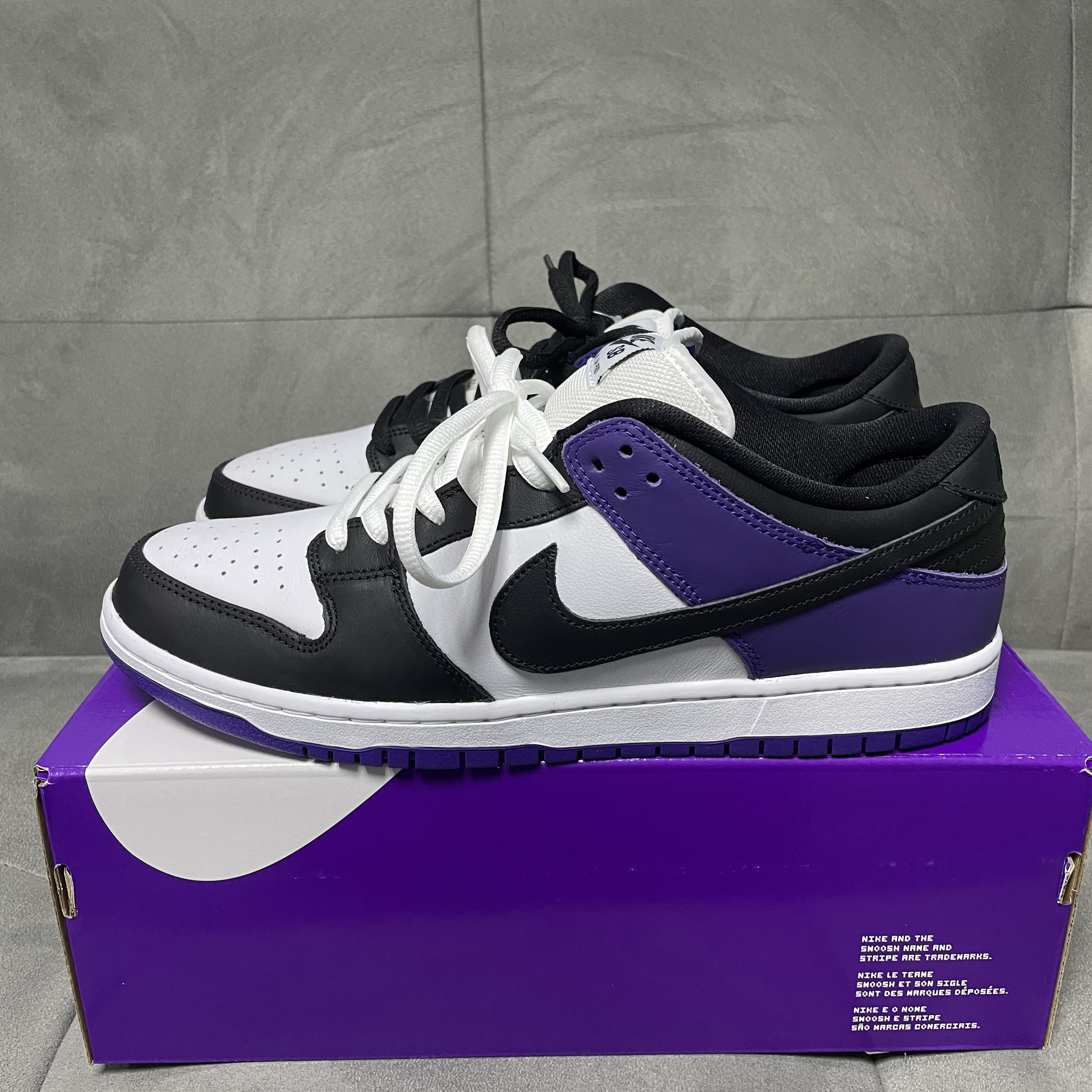 Nike SB Dunk Low Pro Court Purple 착용 스타일 - 2