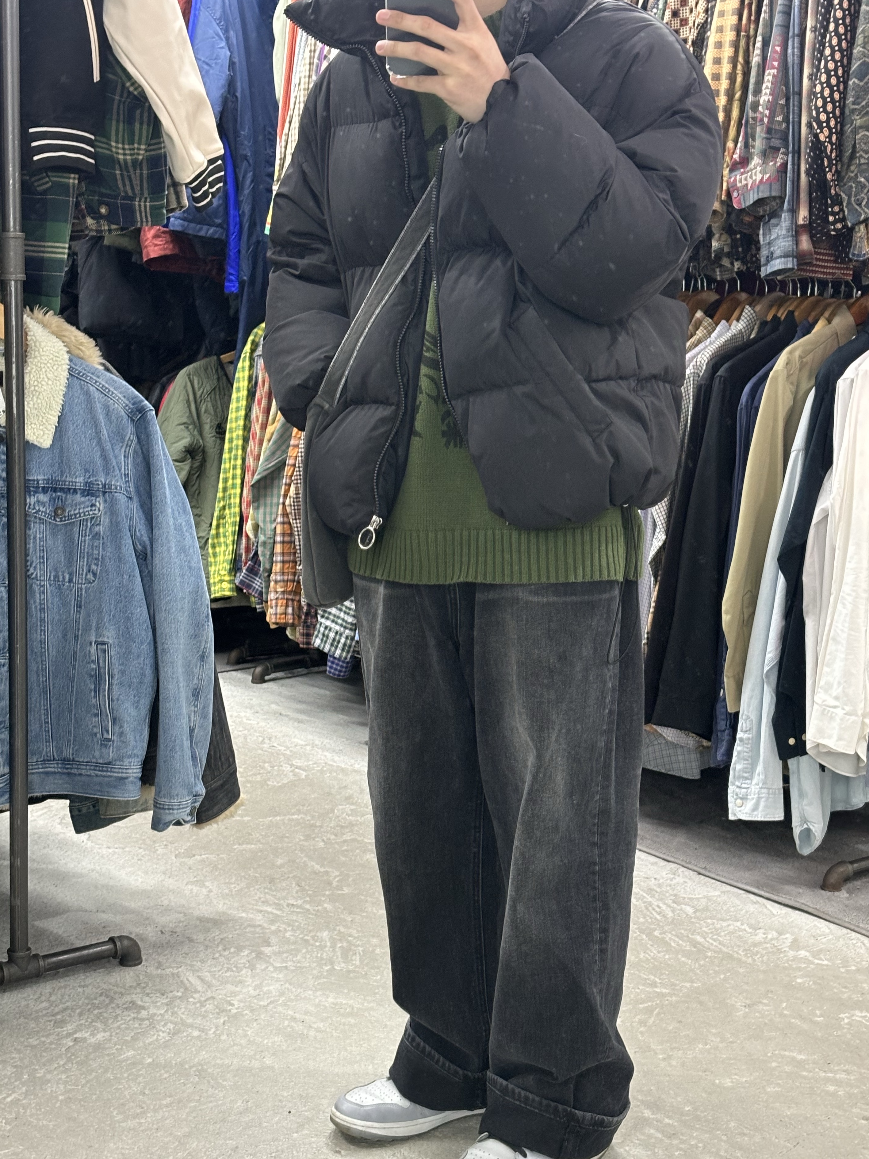 Jordan 1 Low Golf Wolf Grey 착용 스타일 - 2