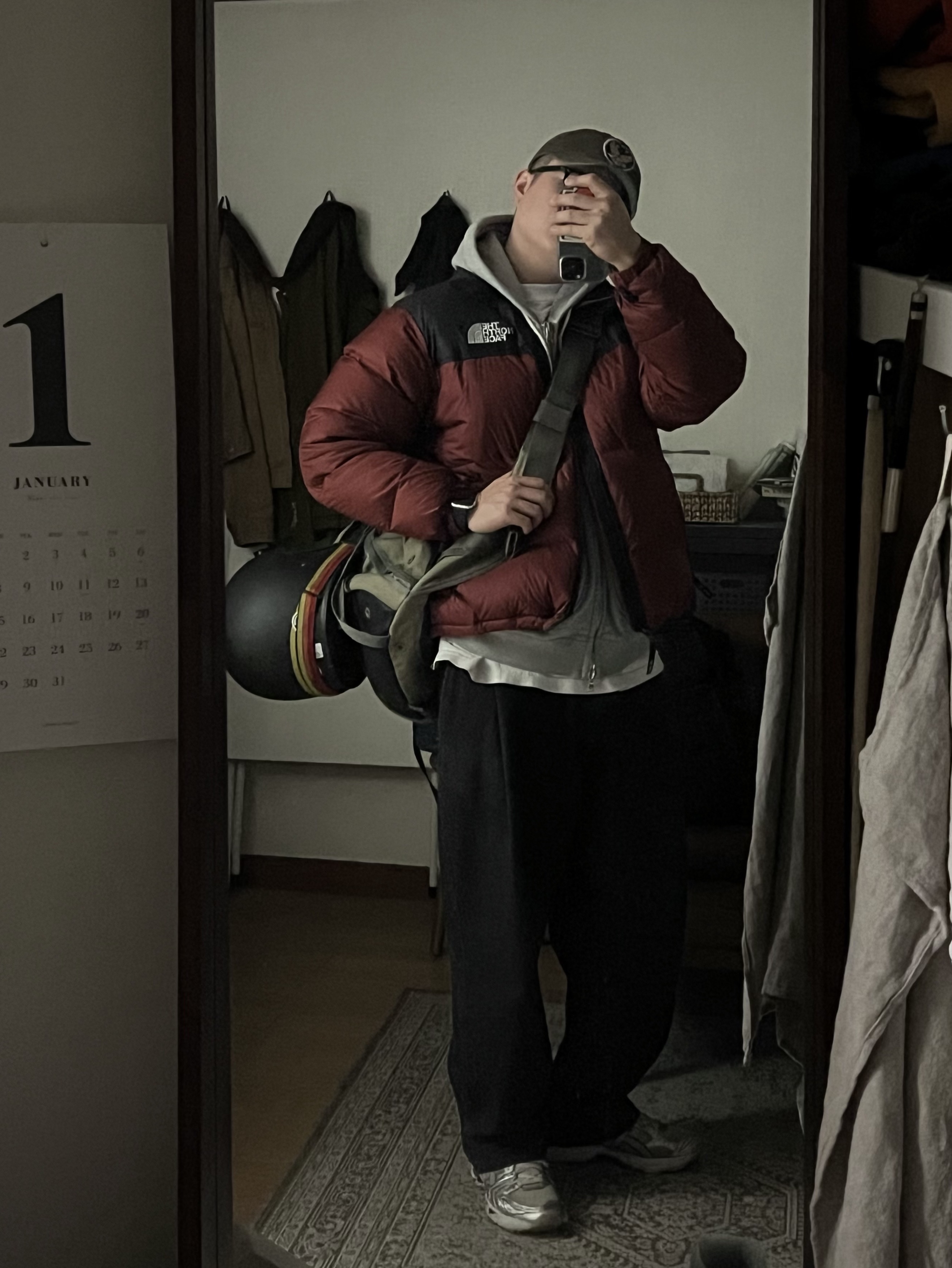 The North Face 1996 Retro Nuptse Jacket Brick House Red 착용 스타일