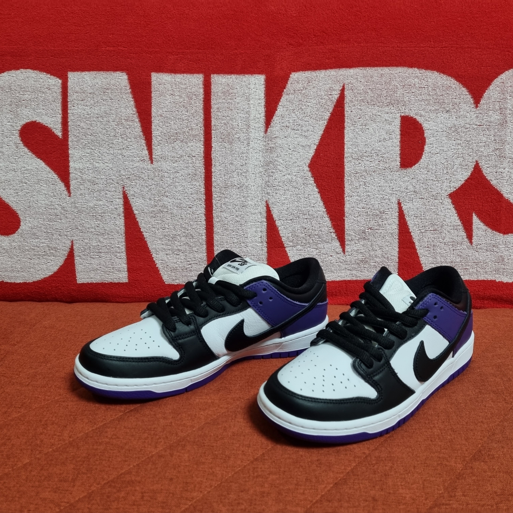 Nike SB Dunk Low Pro Court Purple 착용 스타일 - 2