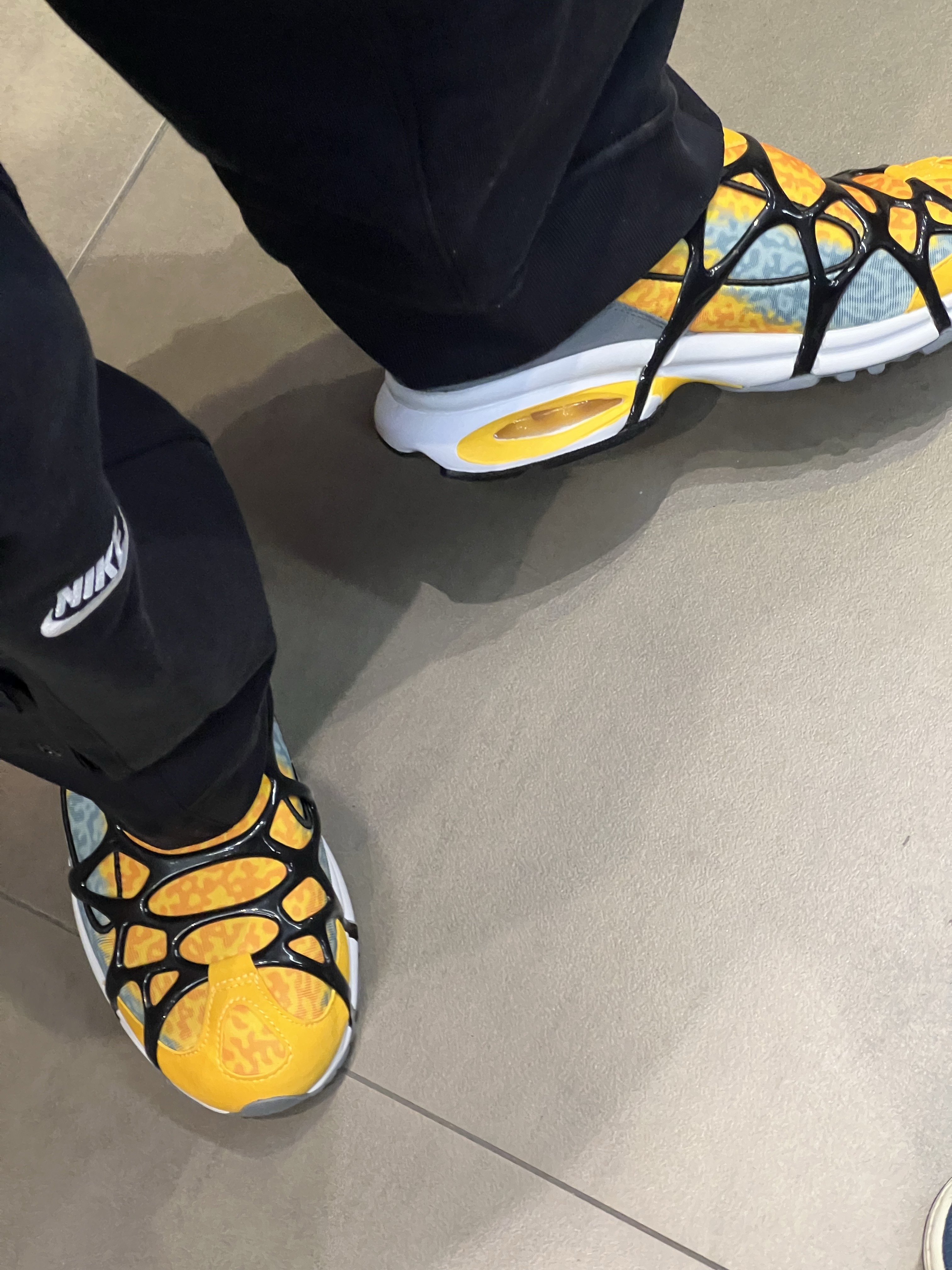 Nike x Kasina Dunk Low 80's Bus, Nike x Peaceminusone Wide Pants Black (DR0096-010) 착용 스타일 - 2