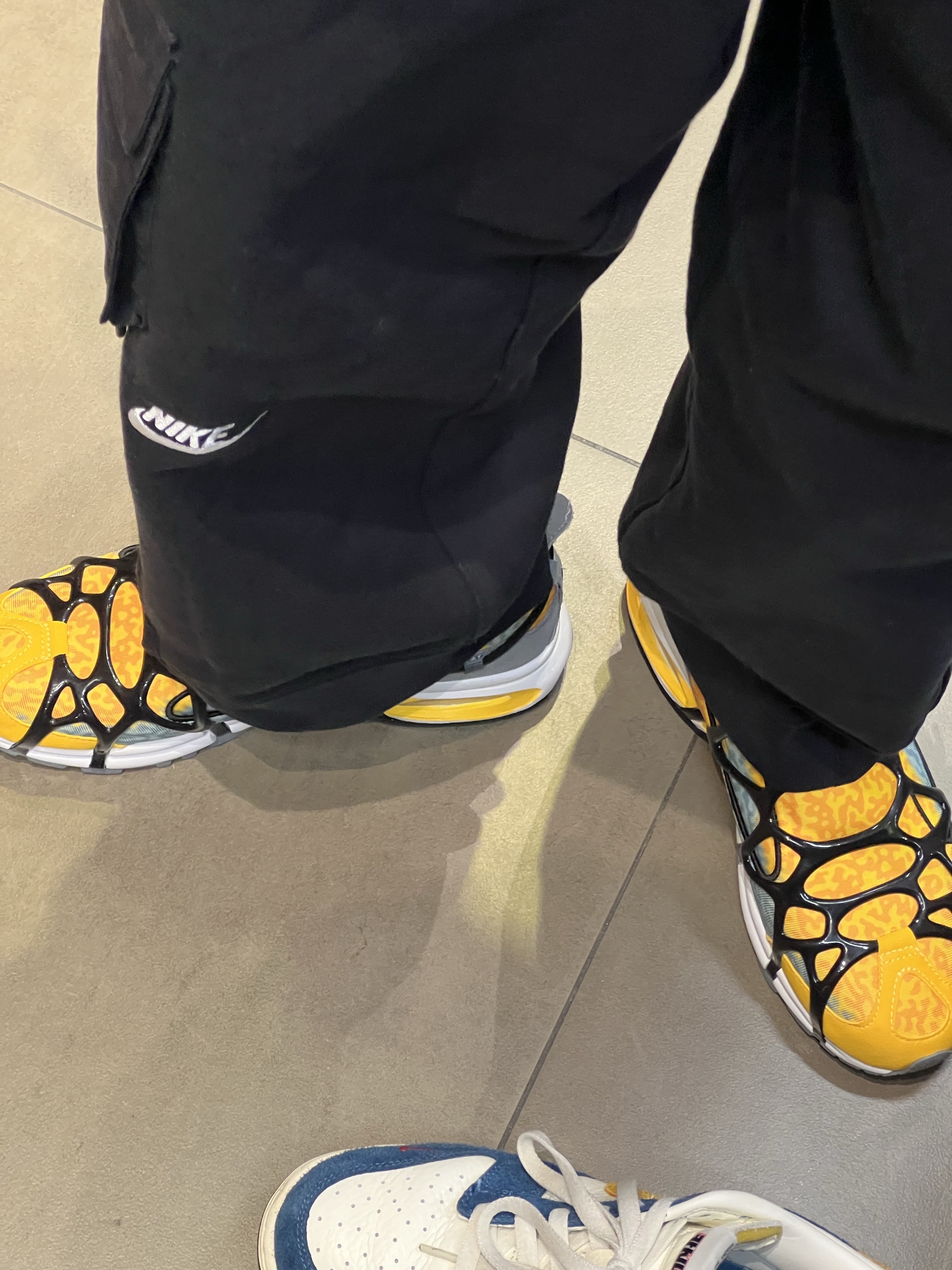 Nike x Kasina Dunk Low 80's Bus, Nike x Peaceminusone Wide Pants Black (DR0096-010) 착용 스타일 - 1
