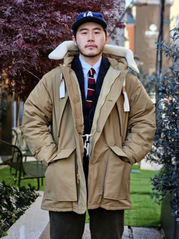 Woolrich New Arctic Parka Brown 착용 스타일 - 2