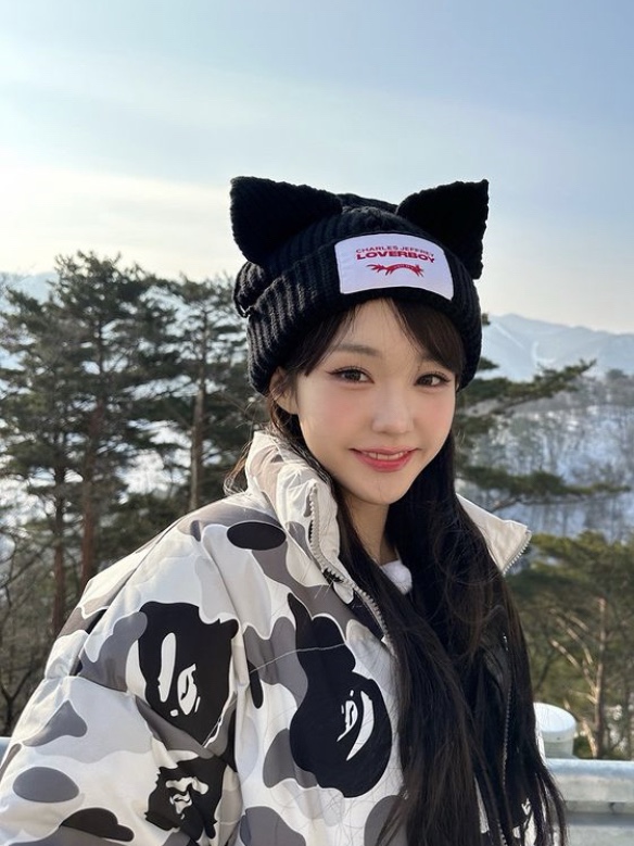 Charles Jeffrey Loverboy Chunky Ears Beanie Black 착용 스타일