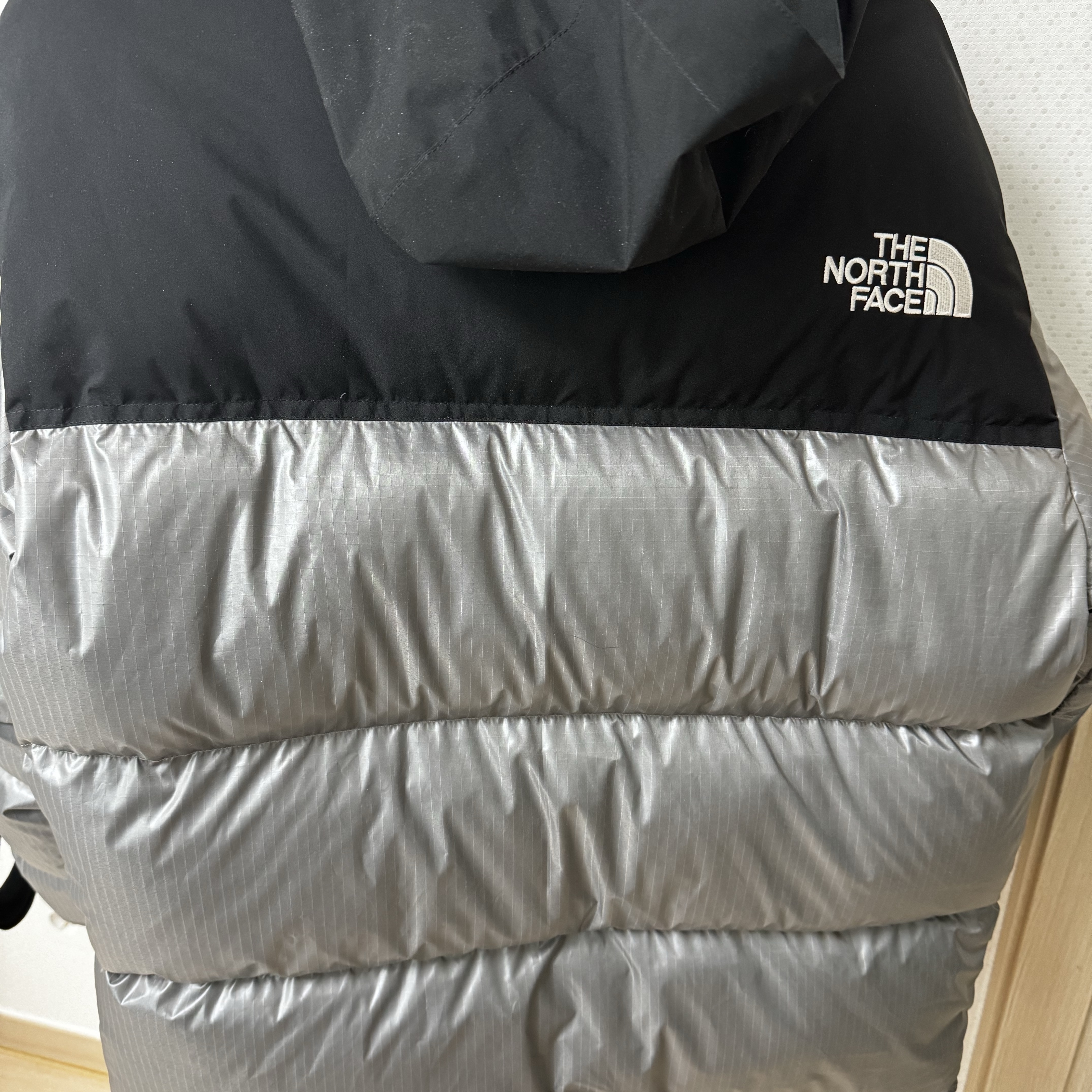 The North Face White Label Novelty Nuptse Down Jacket Heather Gray 착용 스타일 - 2
