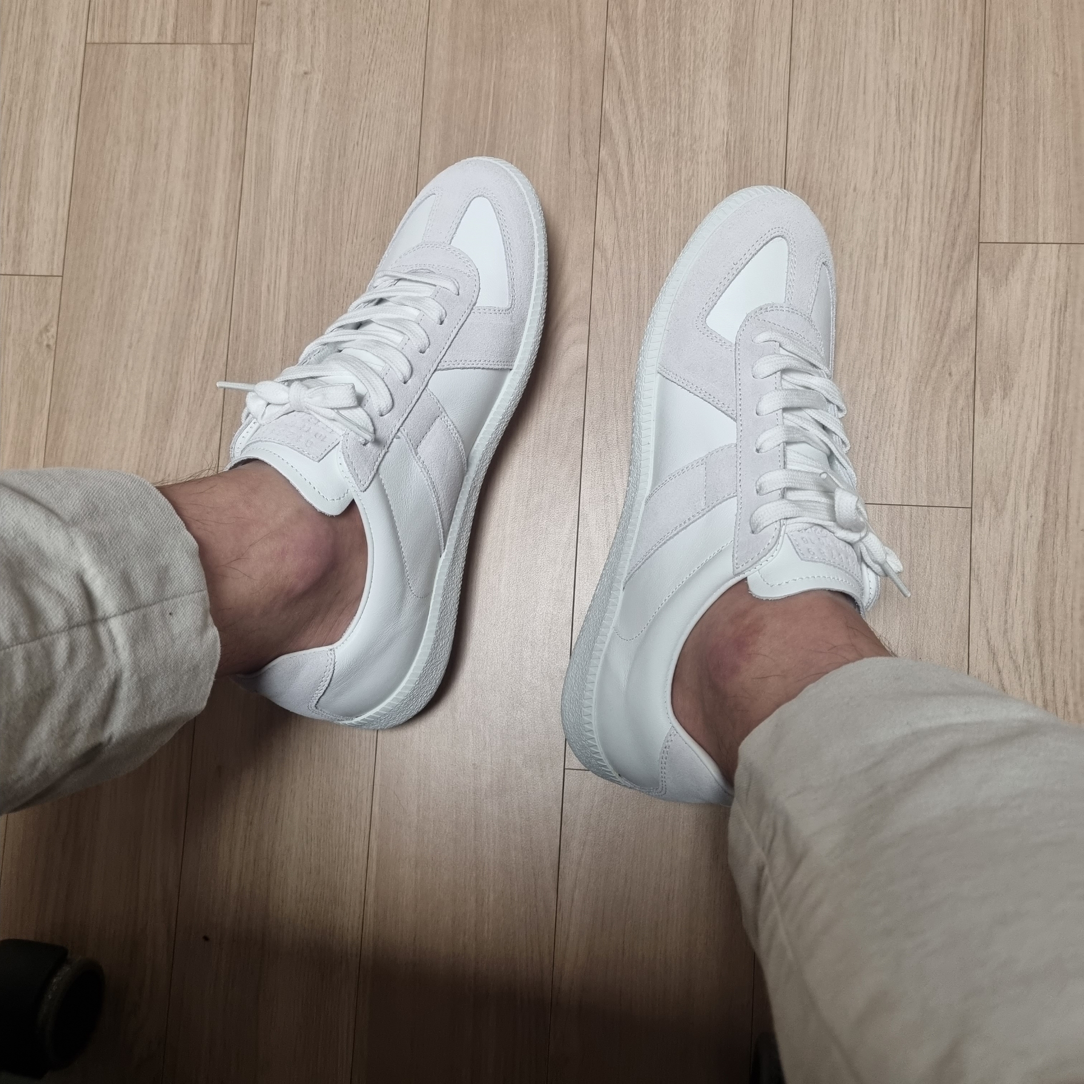 Maison Margiela Calfskin Replica Sneakers White 착용 스타일