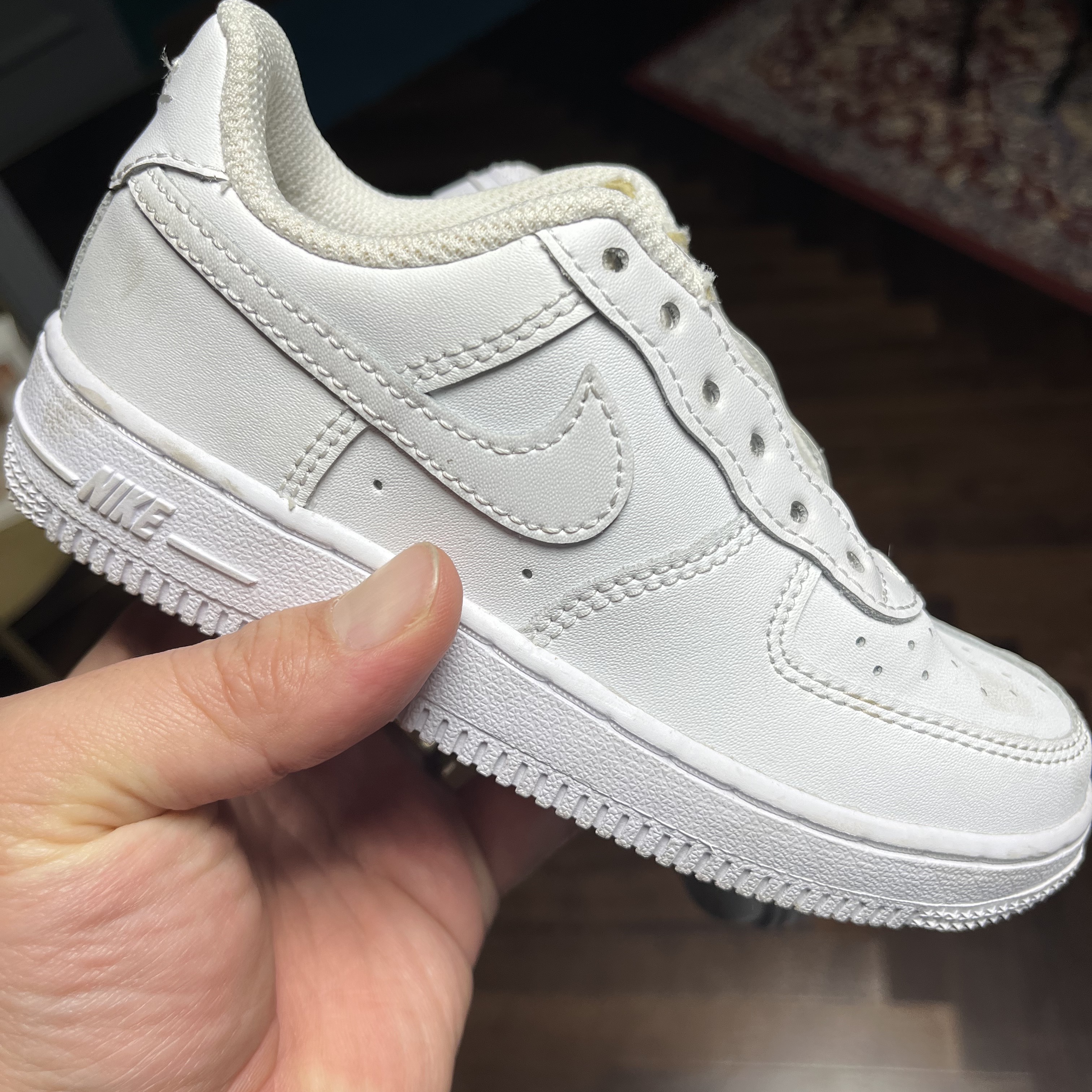 (GS) Nike Air Force 1 LE White 착용 스타일