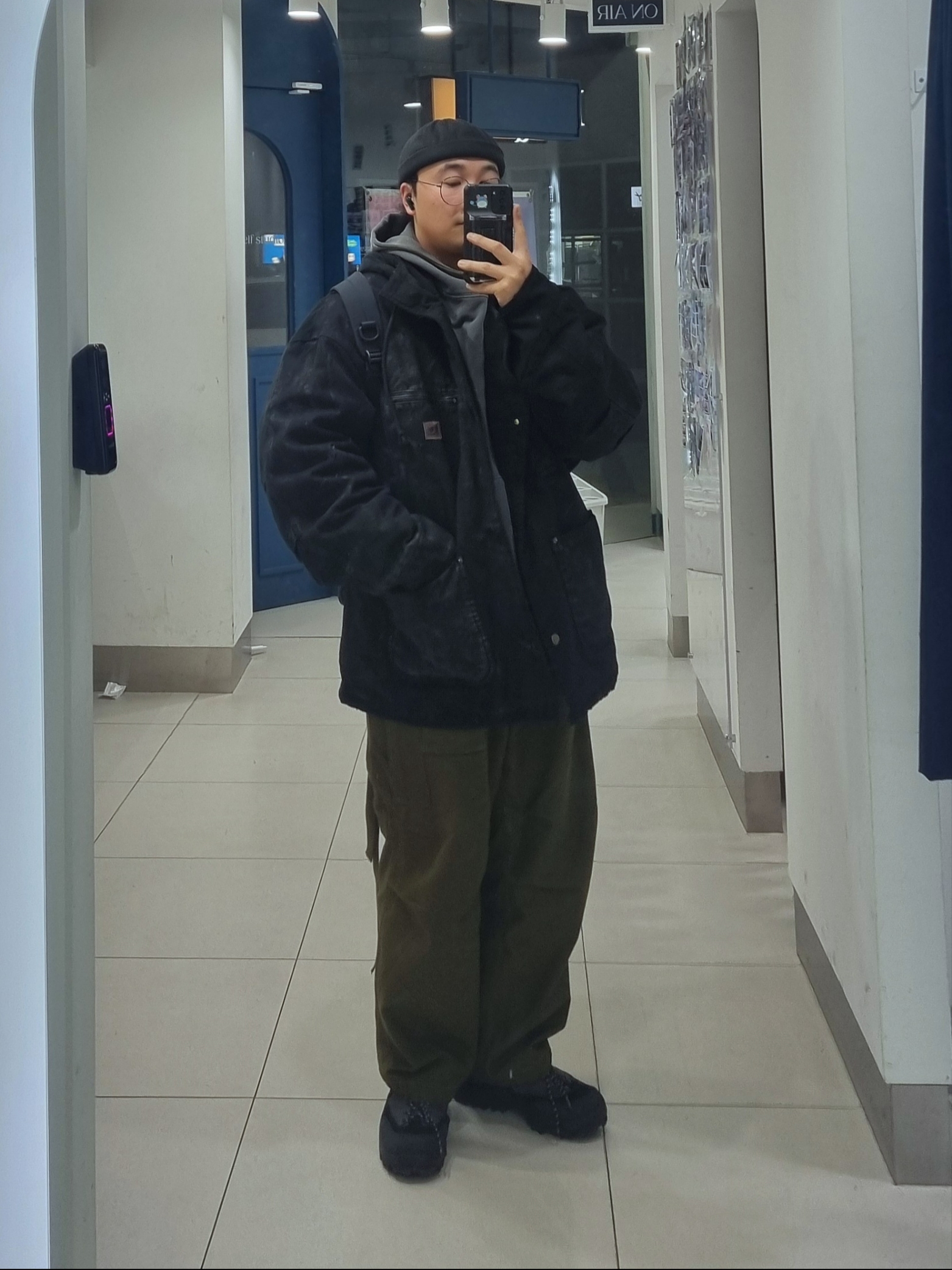Project G/R Oversized Chore Work Jacket Black 착용 스타일 - 1