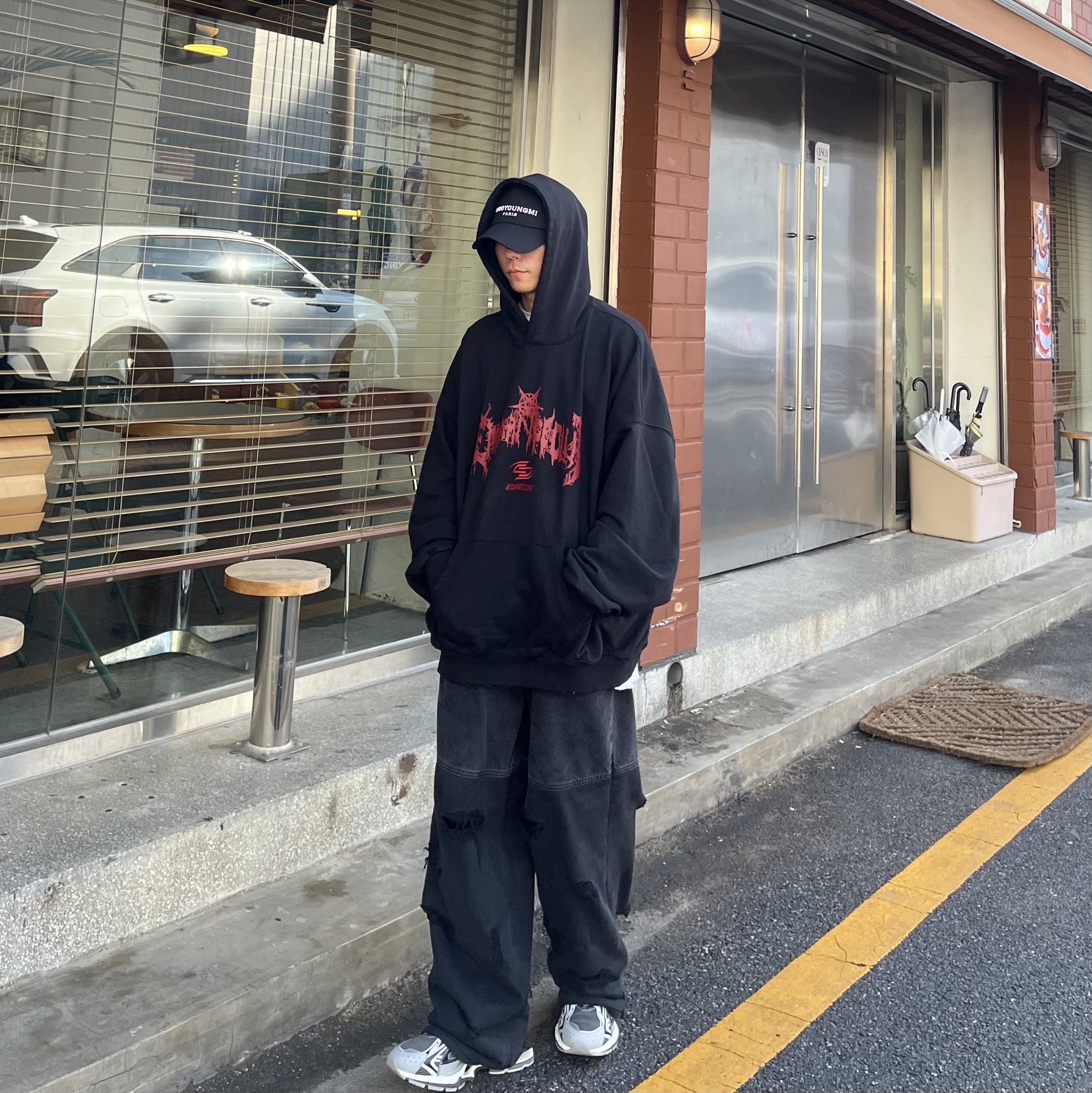Undermycar x Emostanceclub Deremo Double Logo Oversized Hoodie Toreador - 23FW, Undermycar Dival Real Divided Damage Washed Pants Inkwell - 23FW 착용 스타일 - 1